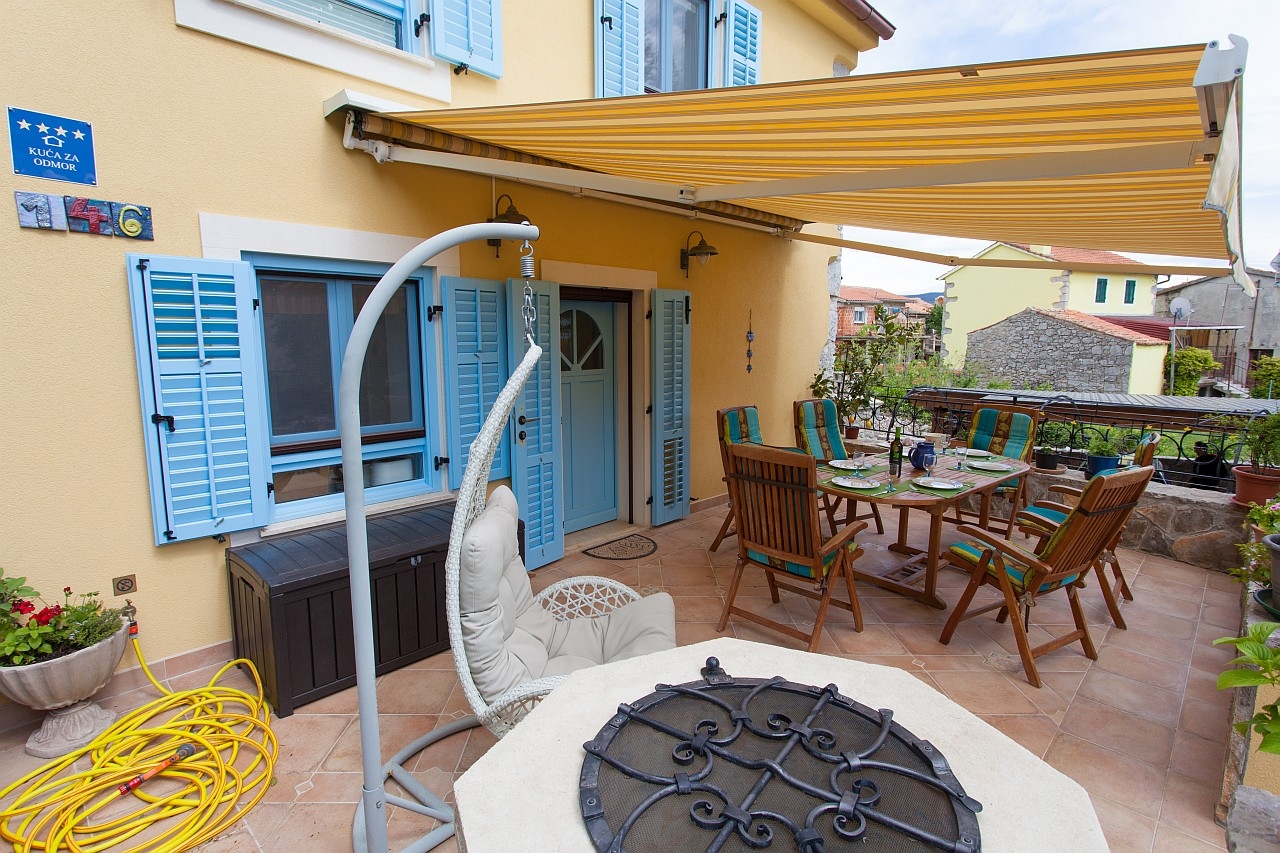 Two bedroom apartment with terrace Kornić, Krk (A-11506-a) Two bedroom apartment with terrace Kornić, Krk (A-11506-a)