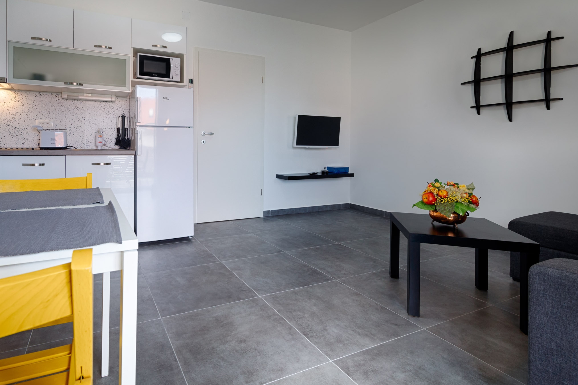 One bedroom apartment with terrace Komiža, Vis (A-1151-f) One bedroom apartment with terrace Komiža, Vis (A-1151-f)