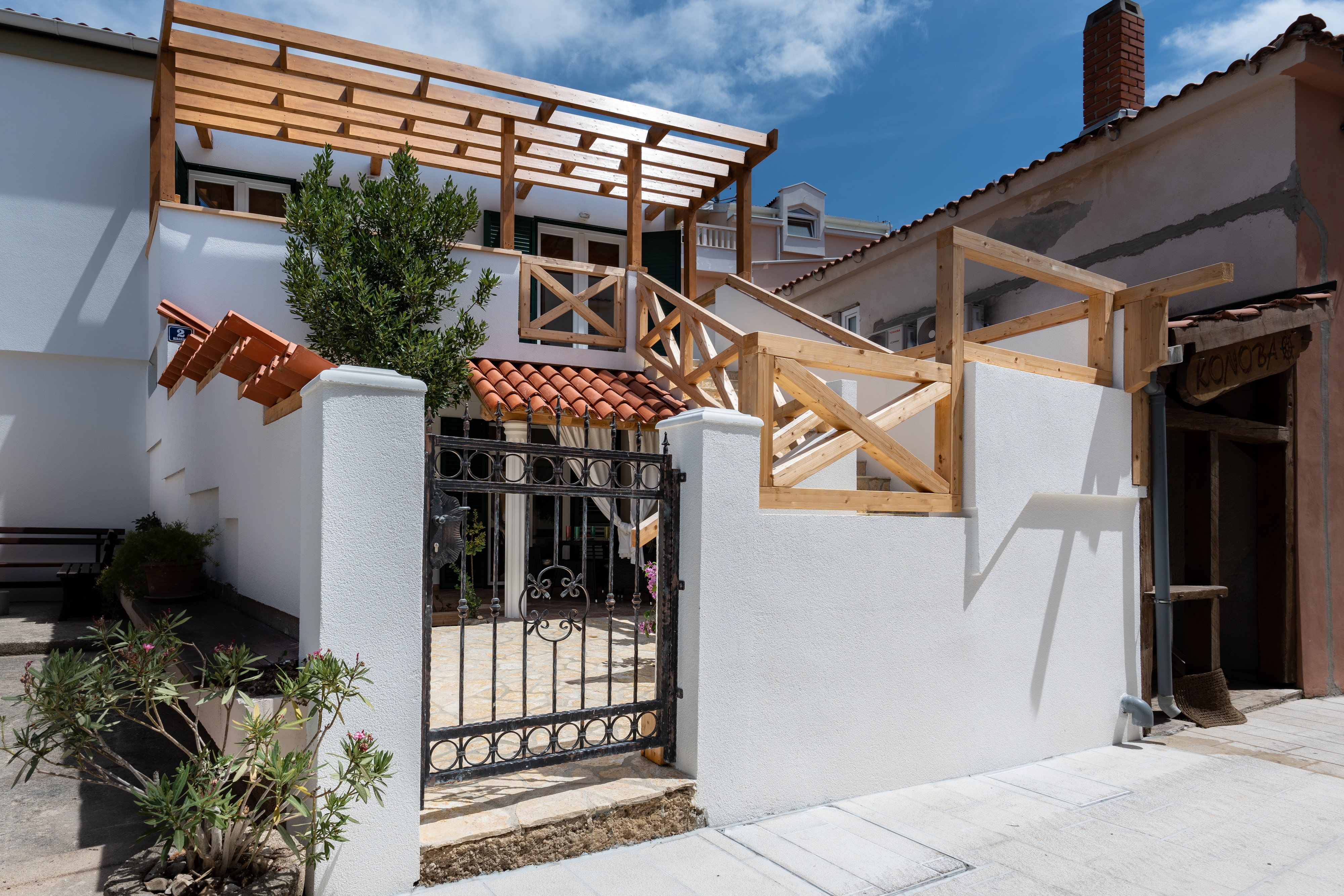 One bedroom apartment with balcony Novalja, Pag (A-11512-a)