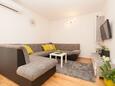 Living room Omiš, Living room in the apartment, air condition available and WiFi.