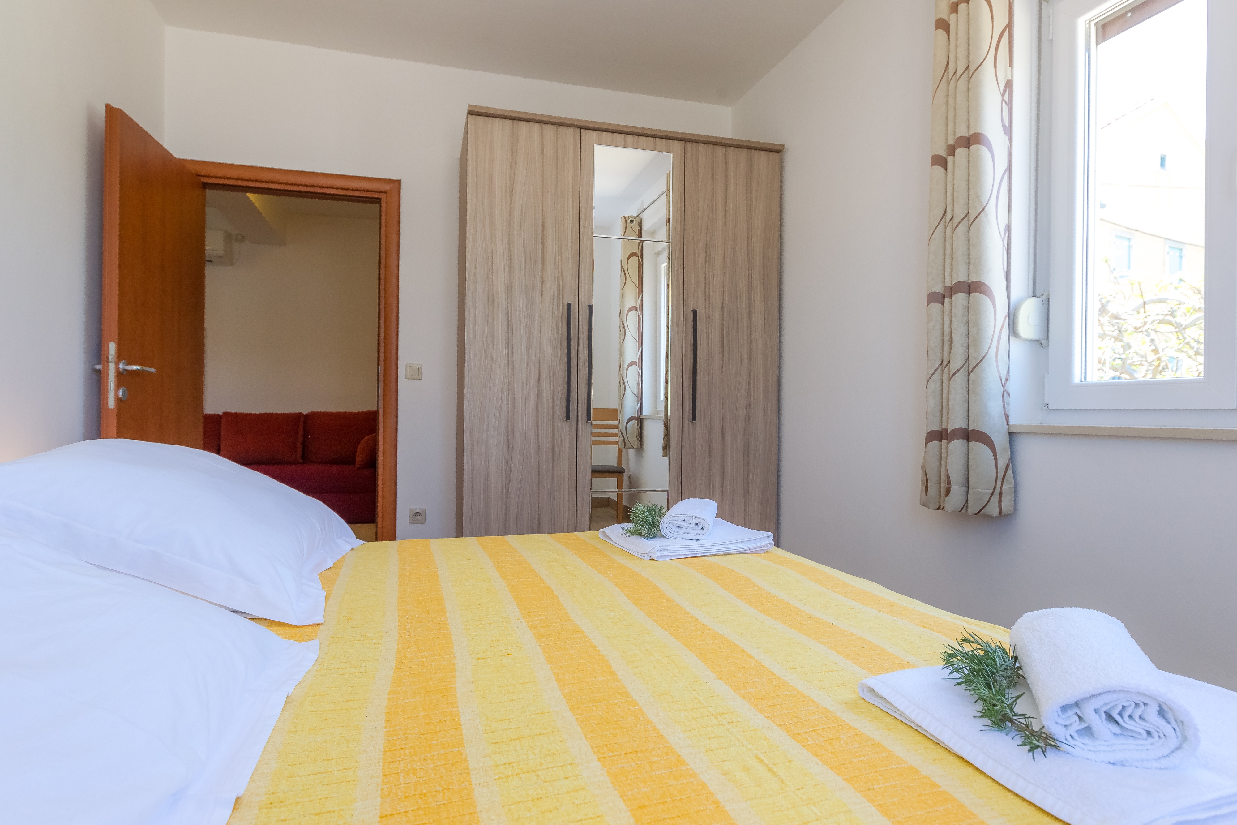One bedroom apartment near beach Veli Rat, Dugi otok  A-a