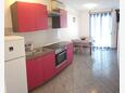 Kuchyně Rukavac, Kuchyně v ubytování typu apartment, s klimatizací, domácí mazlíčci povoleni a WiFi.