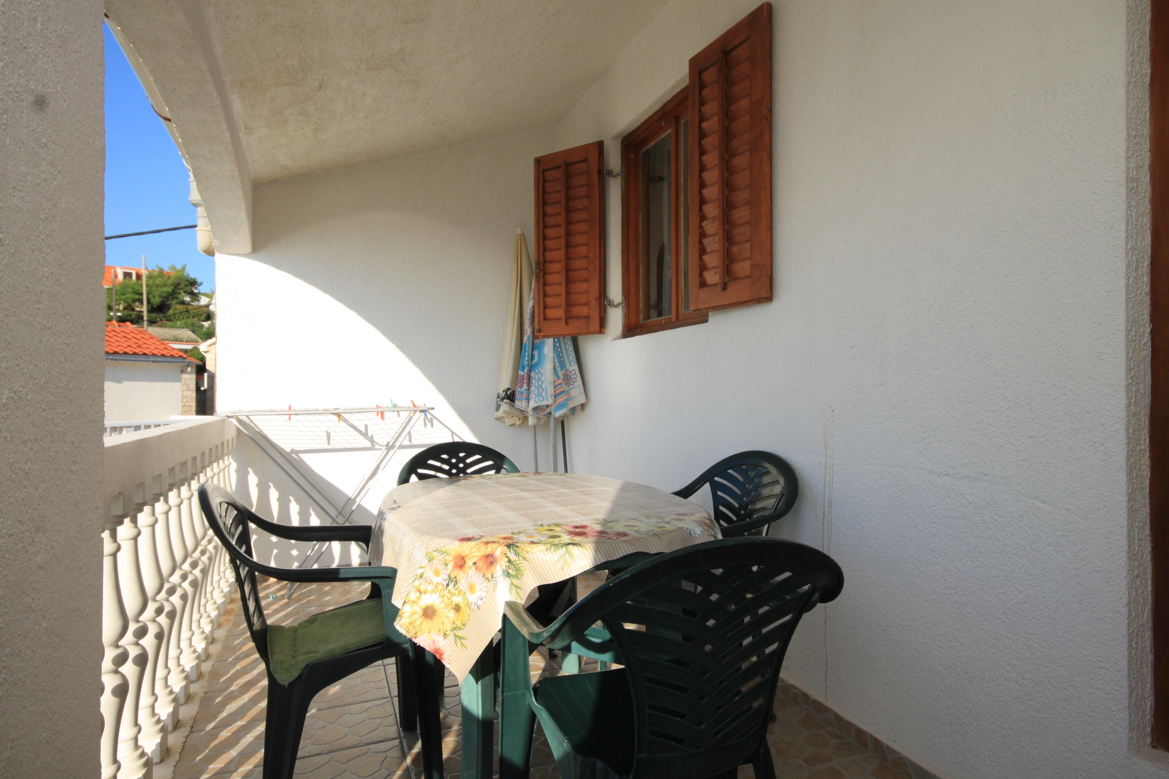 Two bedroom apartment near beach Rukavac, Vis  A-d