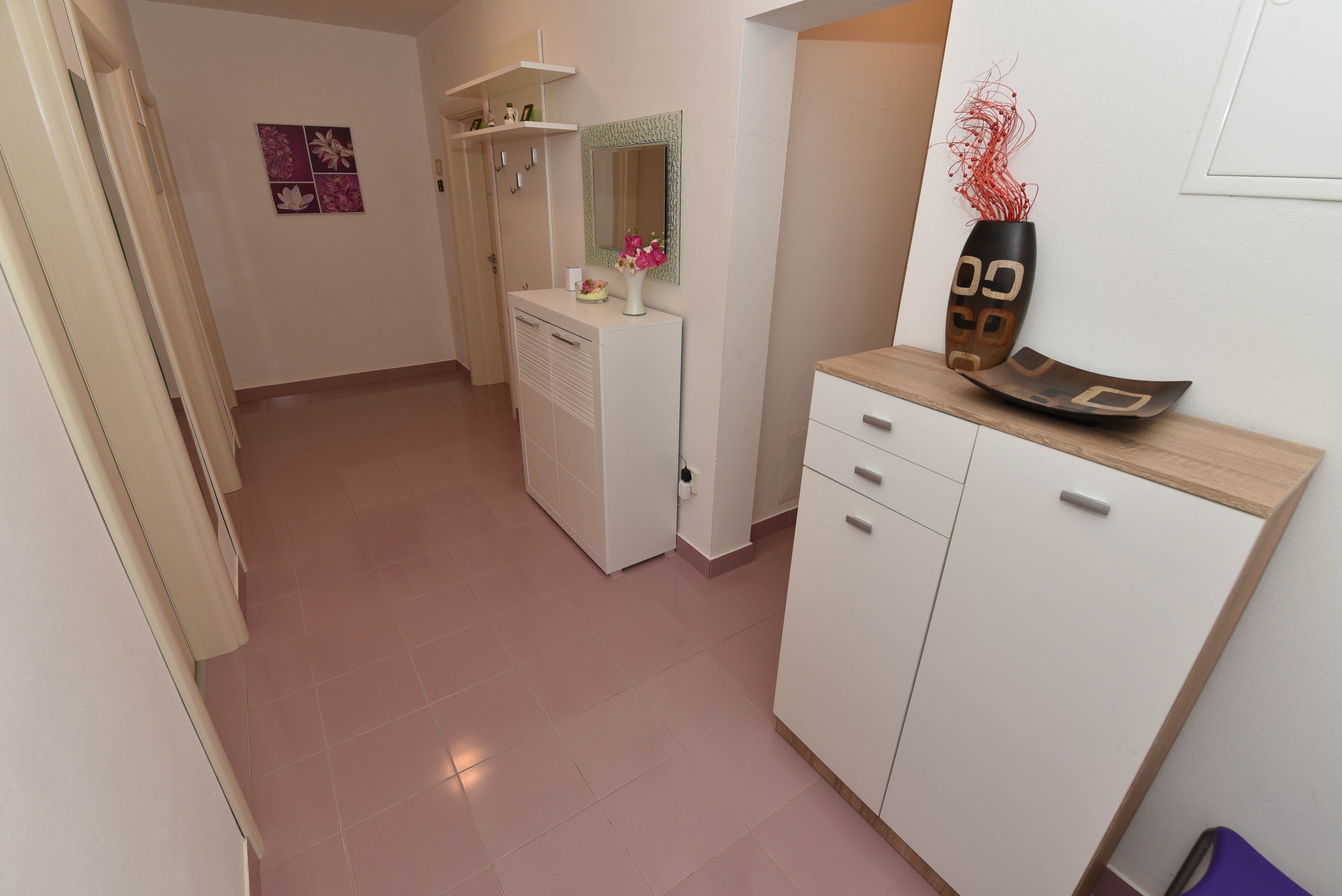 Two bedroom apartment with terrace and sea view Rtina - Miletići, Zadar  A-a