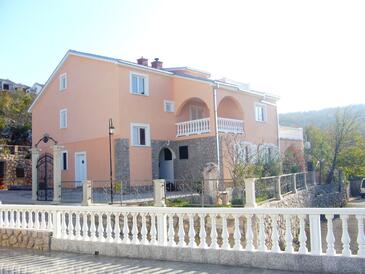 Klenovica, Novi Vinodolski, Property 11559 - Apartments with pebble beach.