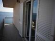 Suhi Potok, Balcon în unitate de cazare tip apartment, cu vedere la mare şi WiFi.
