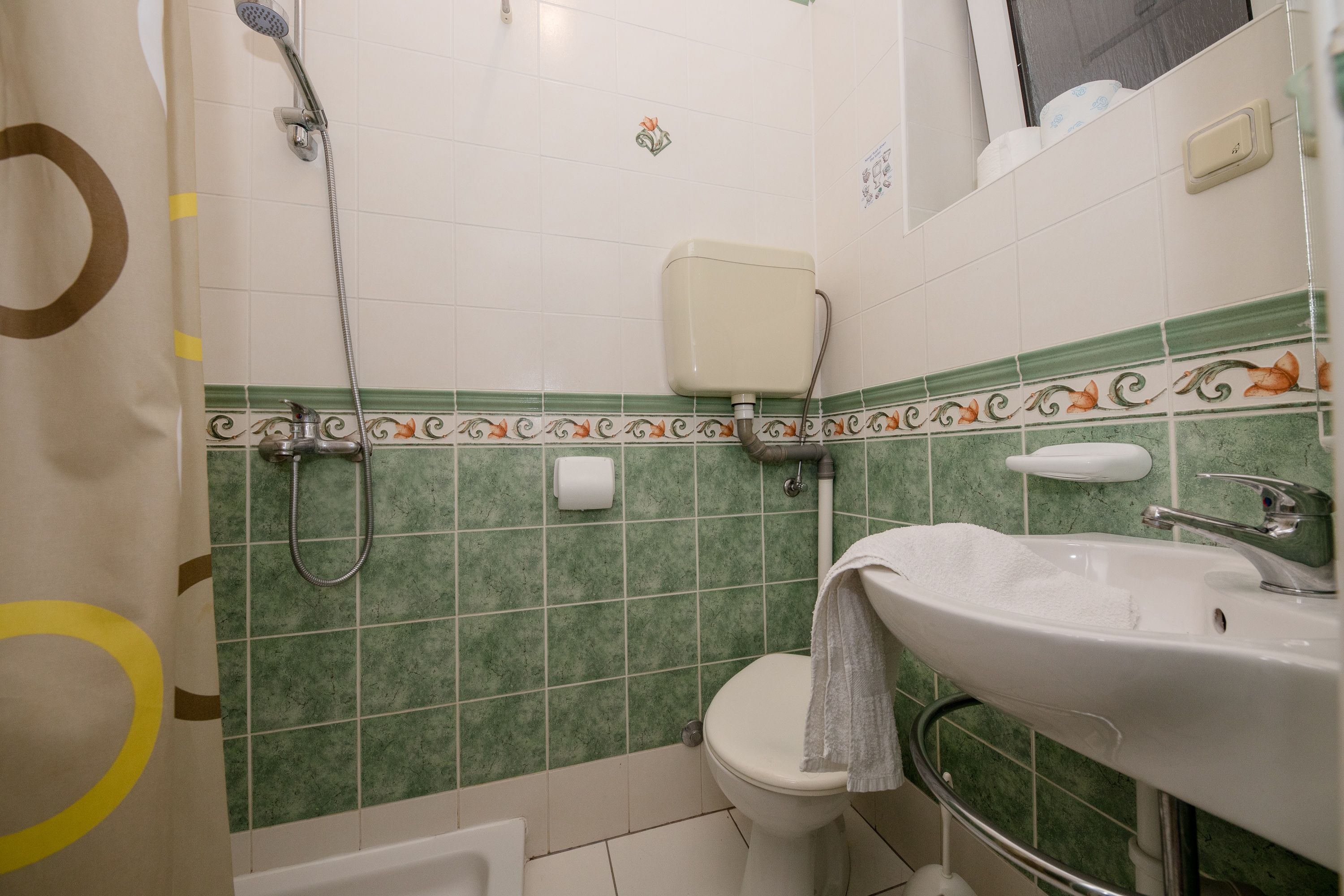 Two bedroom apartment near beach Supetarska Draga - Gornja, Rab  A-c