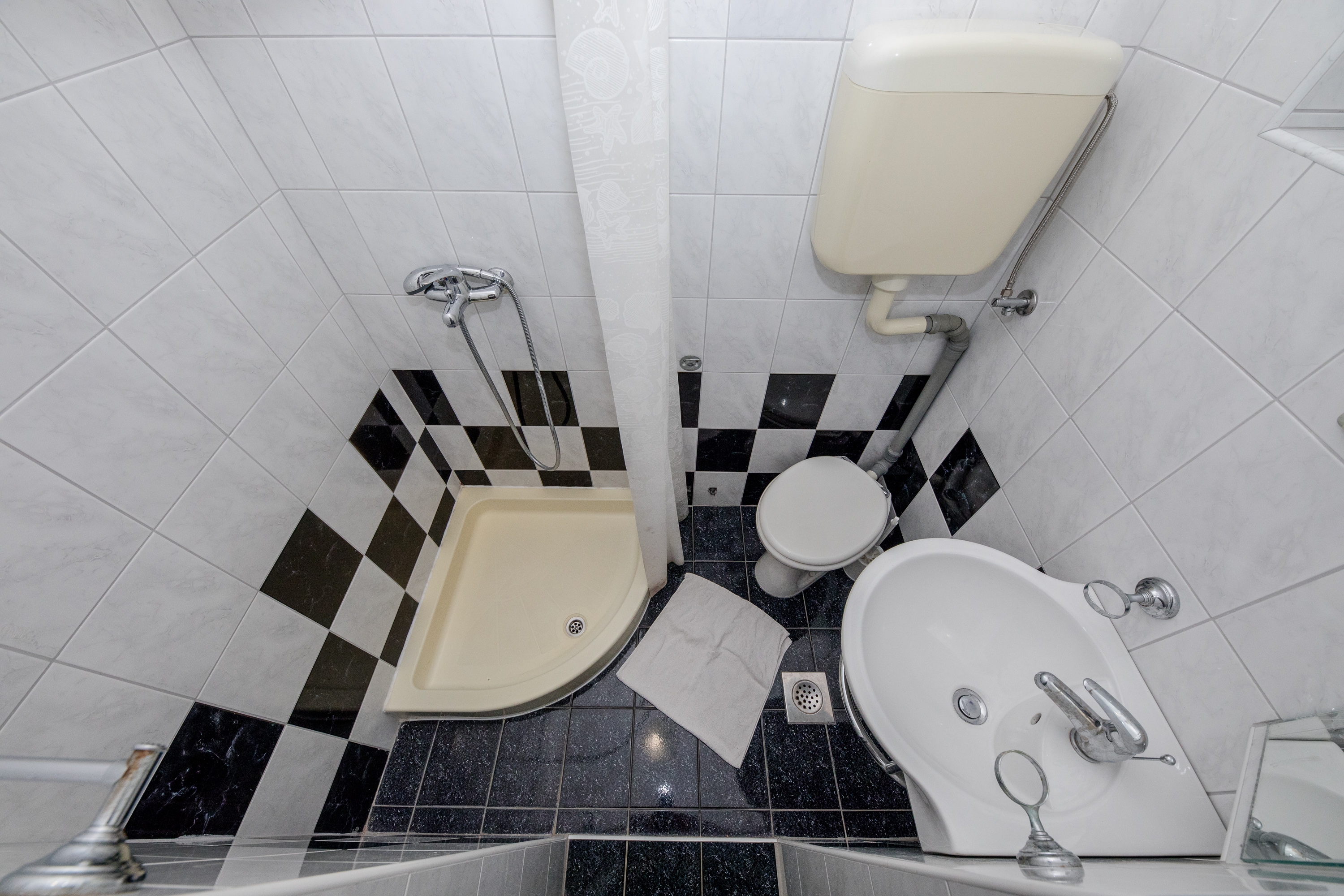 Two bedroom apartment near beach Supetarska Draga - Gornja, Rab  A-d