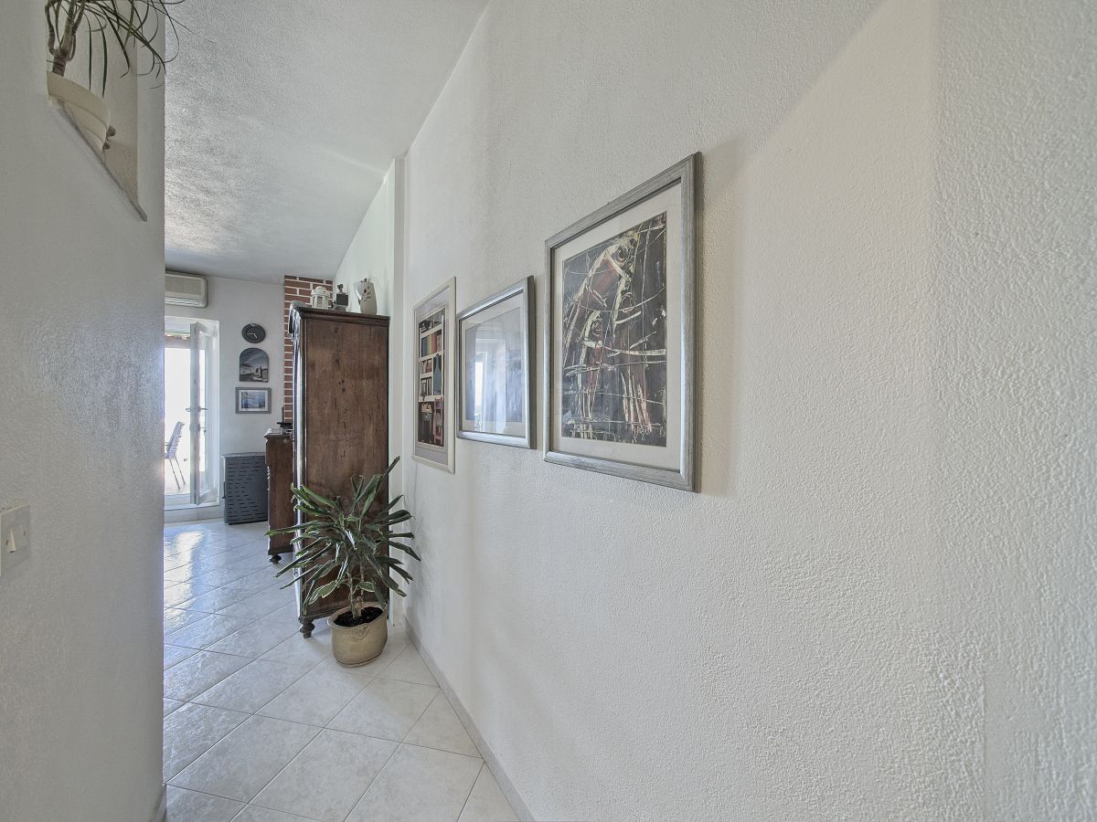 Two bedroom apartment with terrace and sea view Postira, Brač  A-a