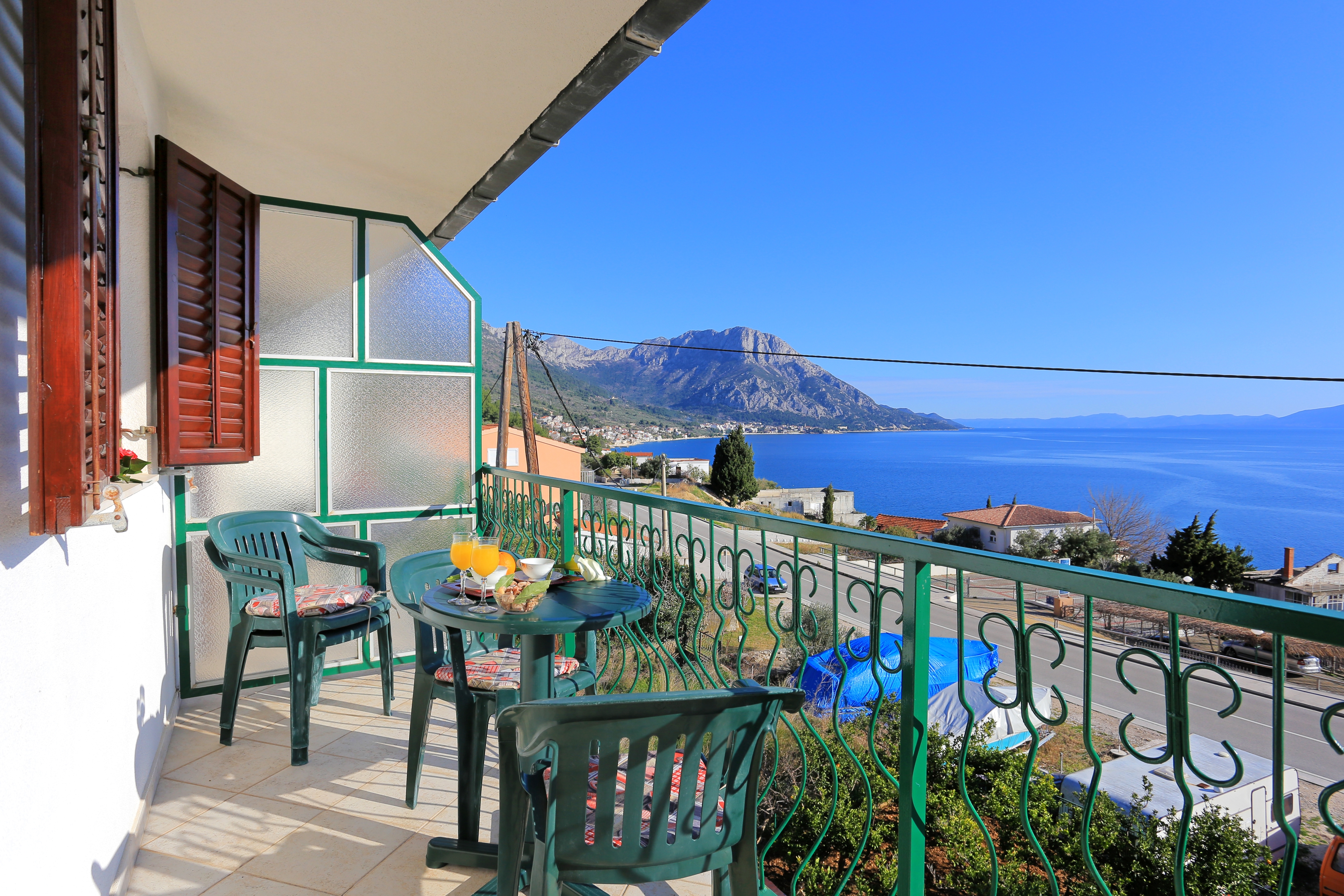 One bedroom apartment with balcony and sea view Podaca, Makarska  A-c