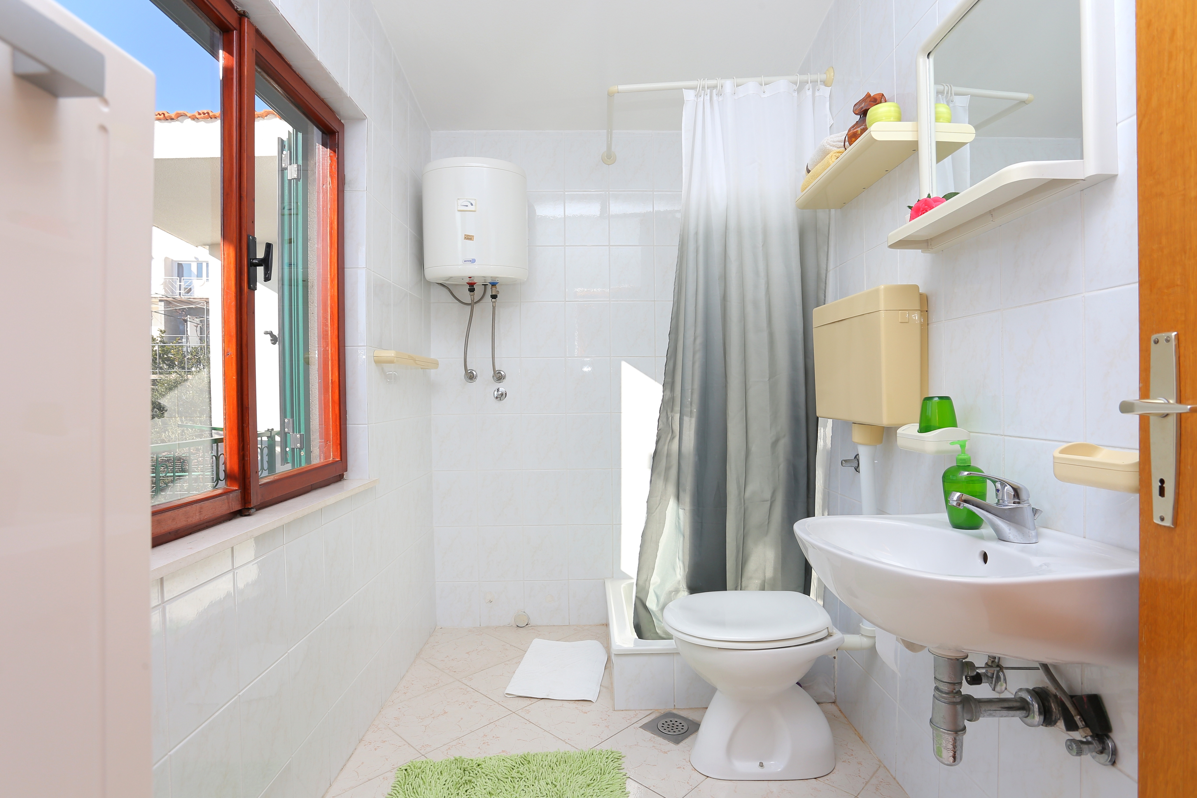 One bedroom apartment with balcony and sea view Podaca, Makarska  A-c