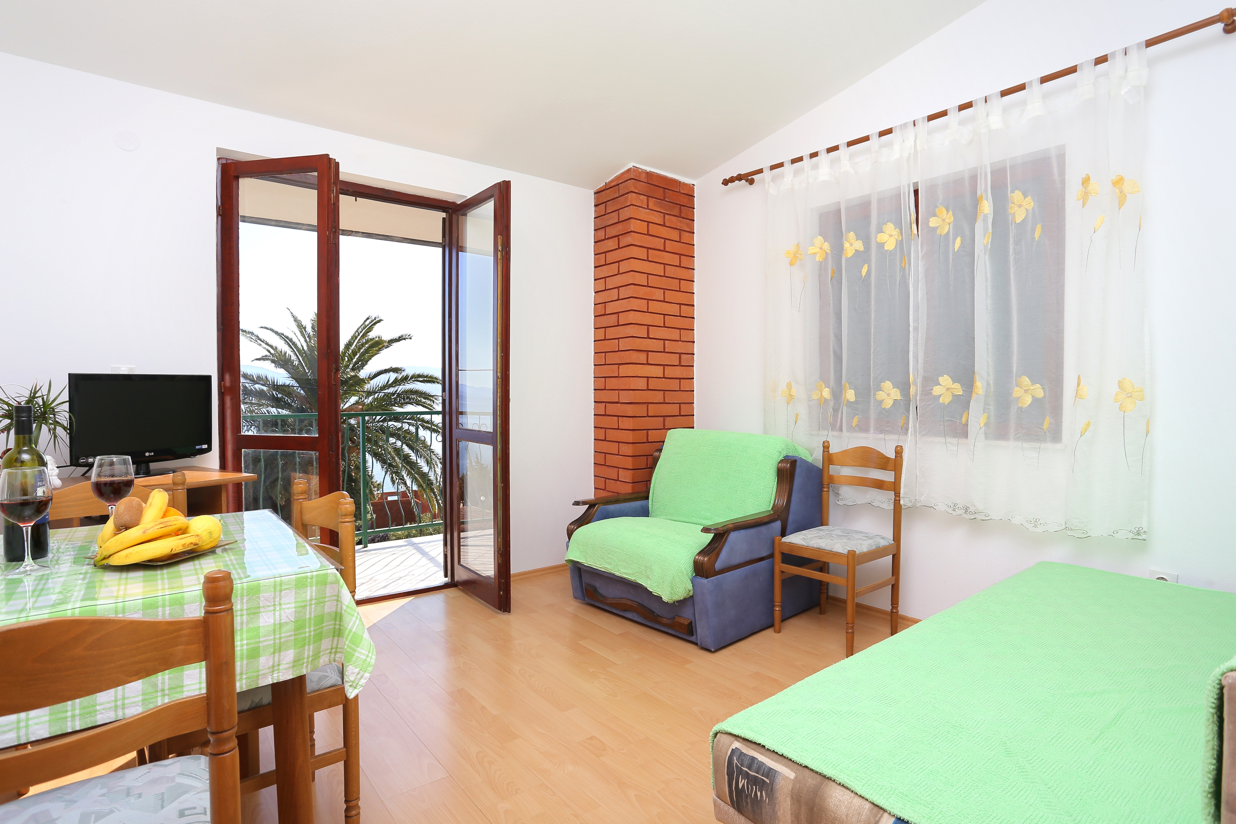 One bedroom apartment with balcony and sea view Podaca, Makarska (A-11588-c) One bedroom apartment with balcony and sea view Podaca, Makarska (A-11588-c)