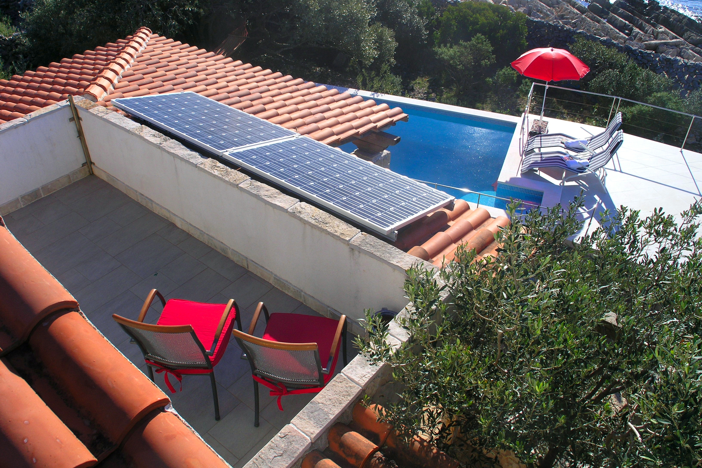 Two bedroom house near beach Cove Pernatice, Drvenik  K