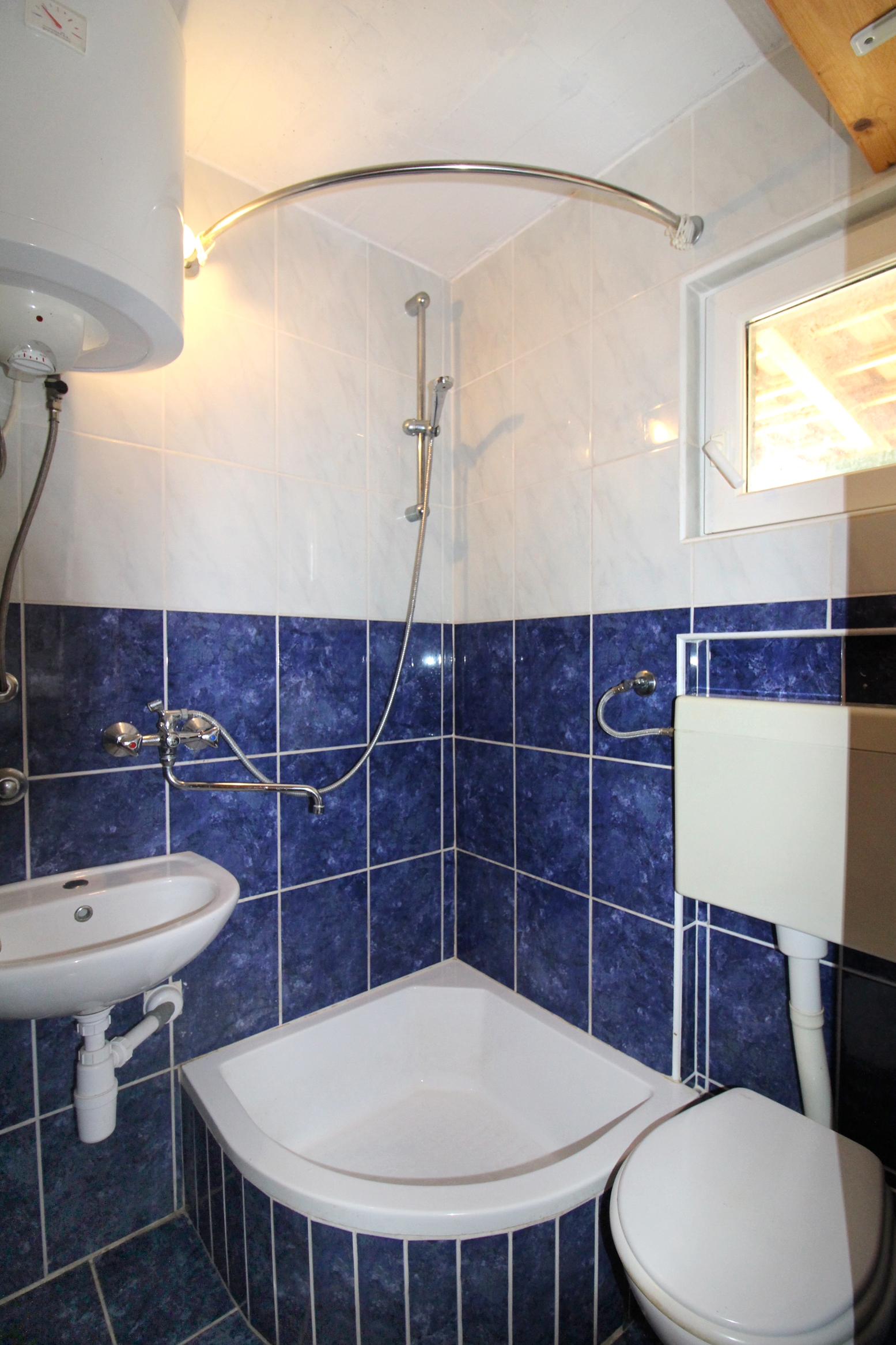 Top Drvenik Pernatice Top Drvenik Pernatice