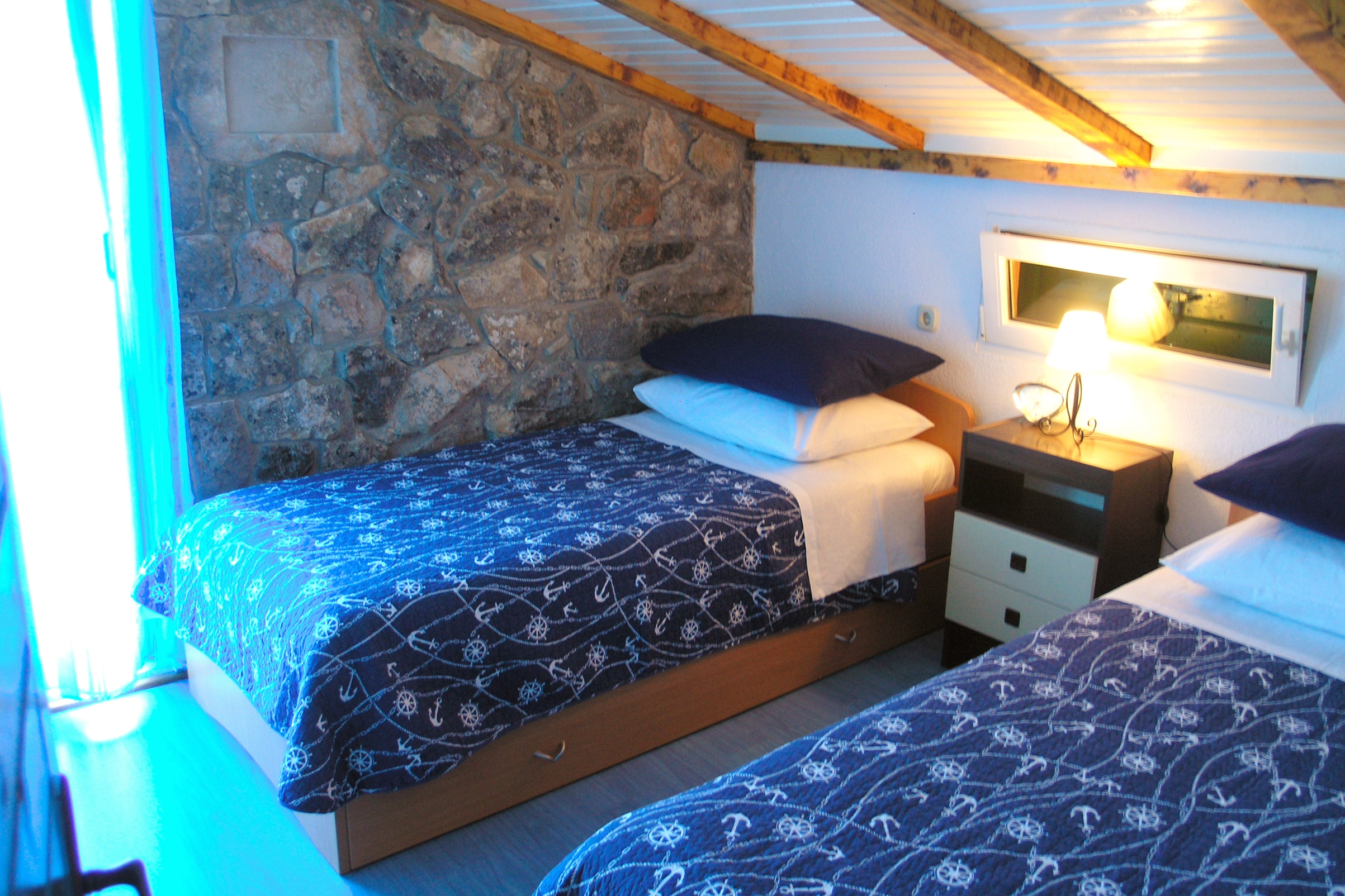 Top Drvenik Pernatice Top Drvenik Pernatice