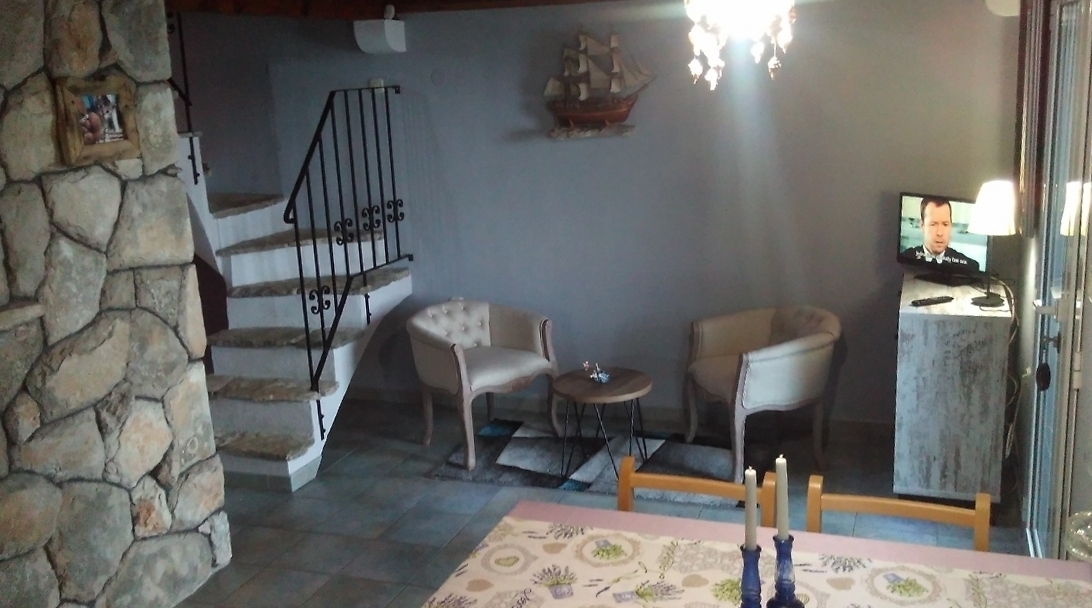 Two bedroom house near beach Cove Pernatice, Drvenik (K-11590)