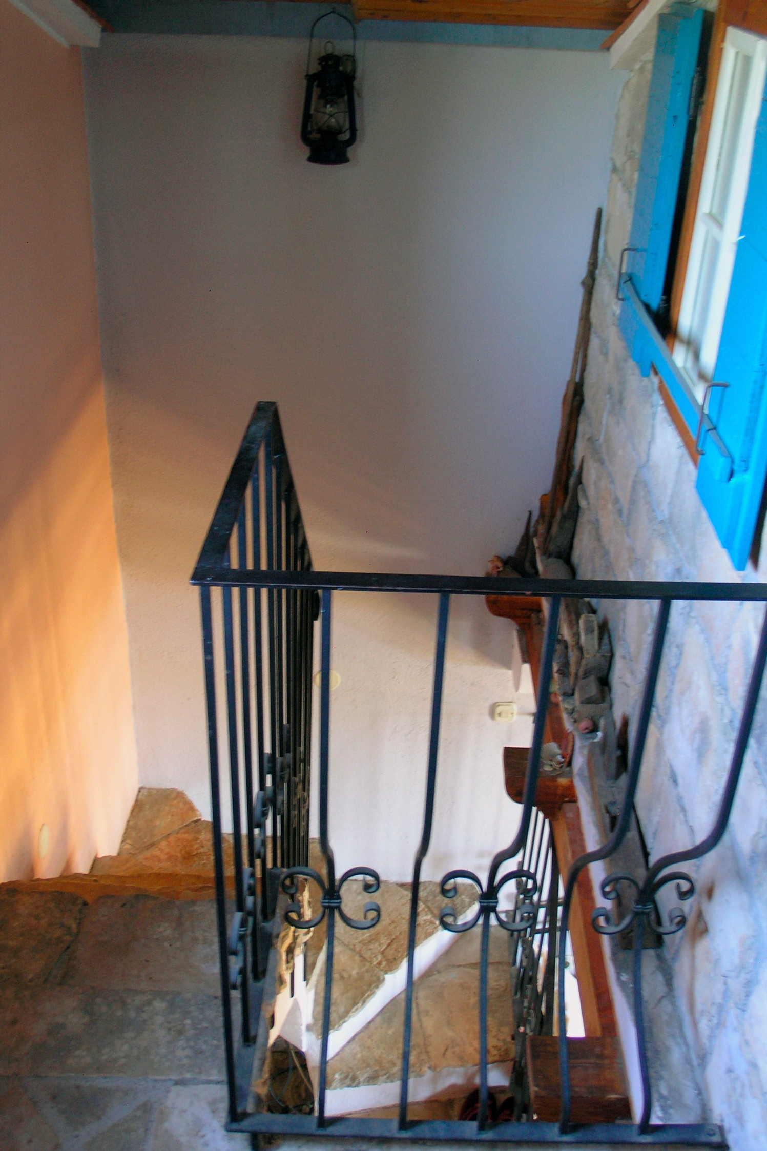 Two bedroom house near beach Cove Pernatice, Drvenik  K