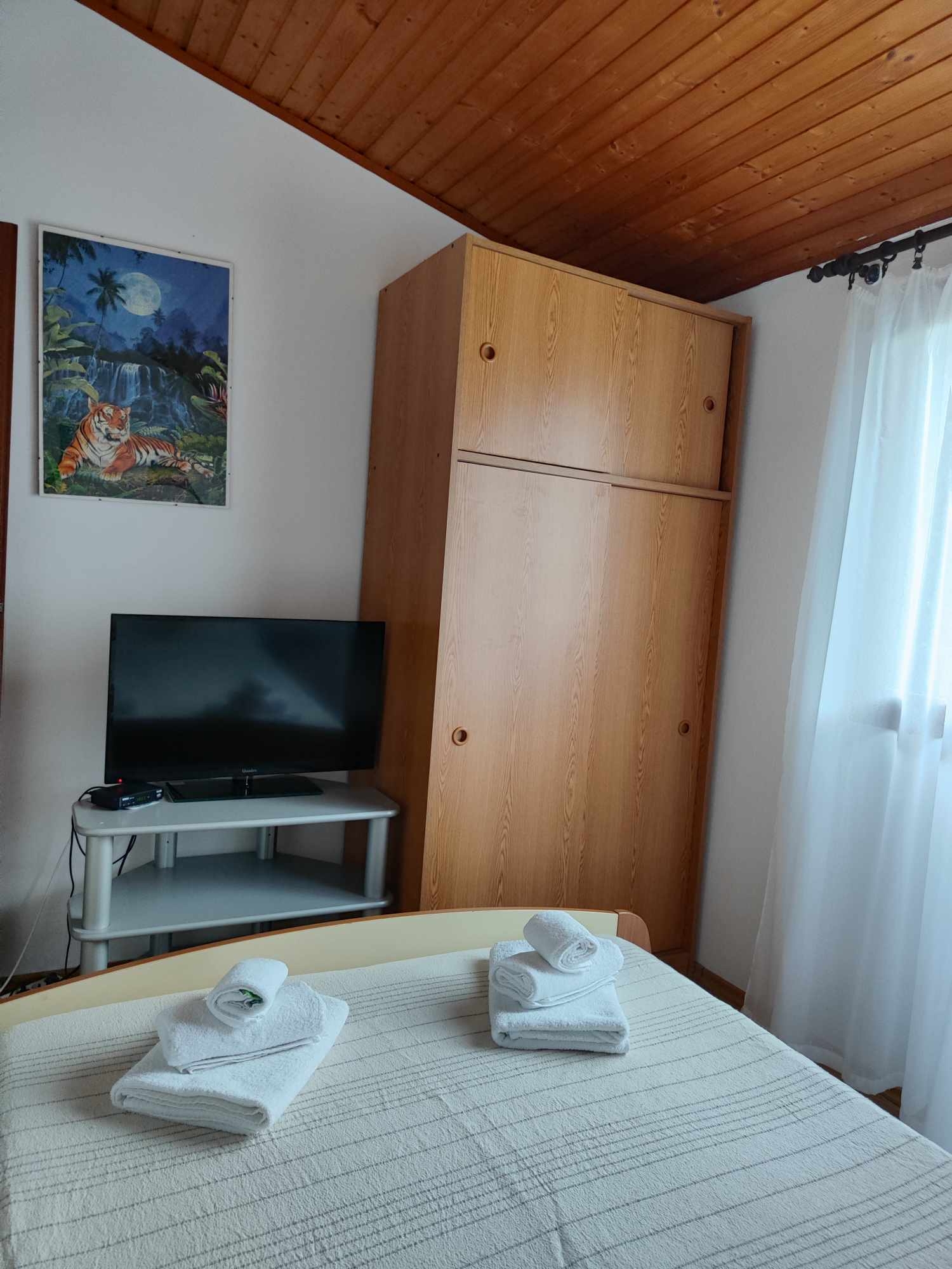 Top Hvar Basina Top Hvar Basina