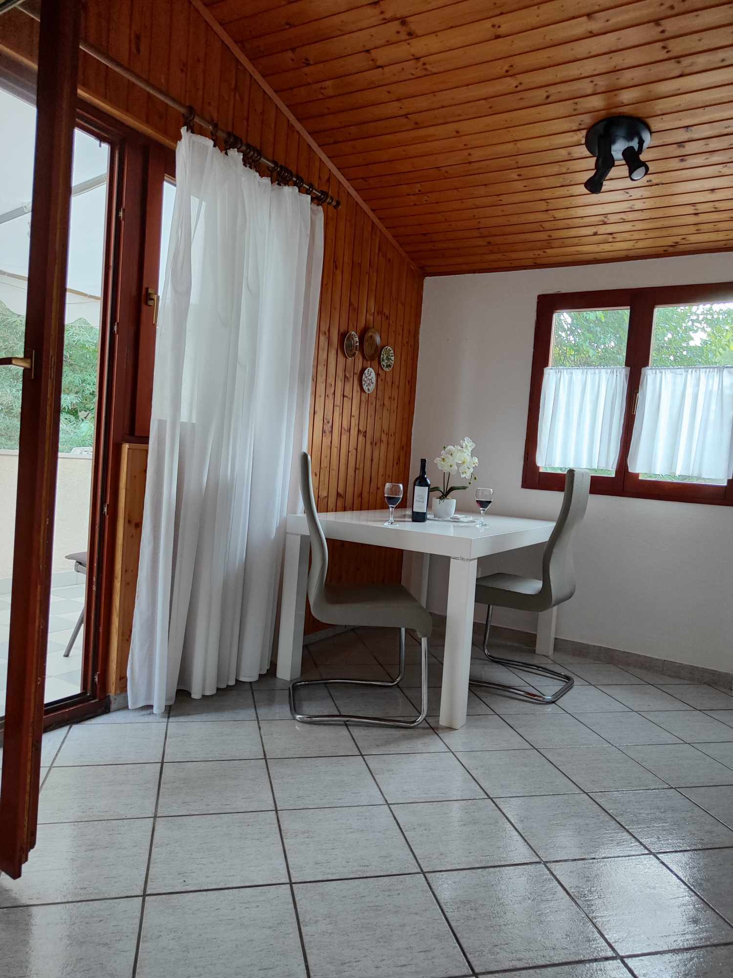 Top Hvar Basina Top Hvar Basina