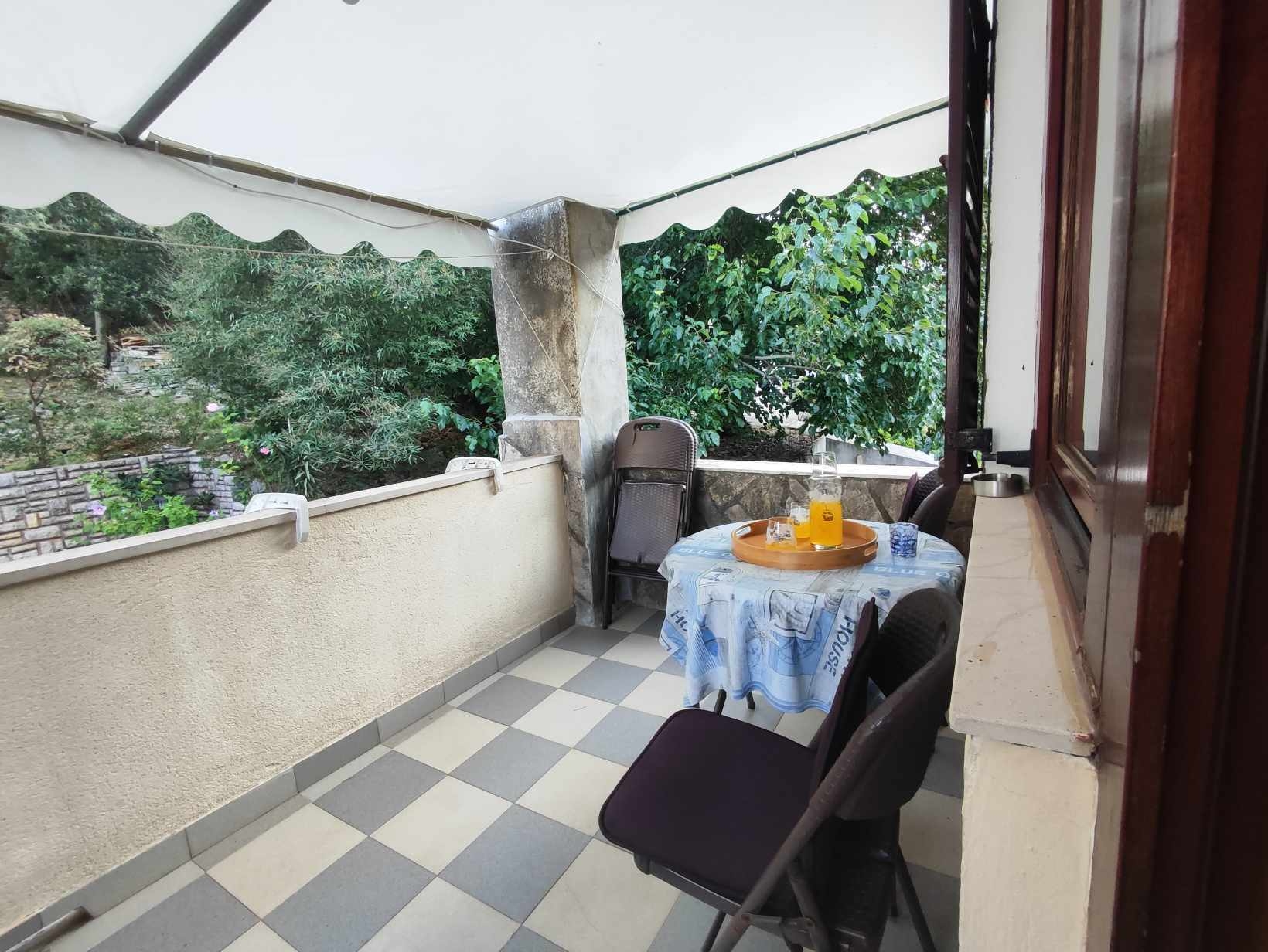 Top Hvar Basina Top Hvar Basina