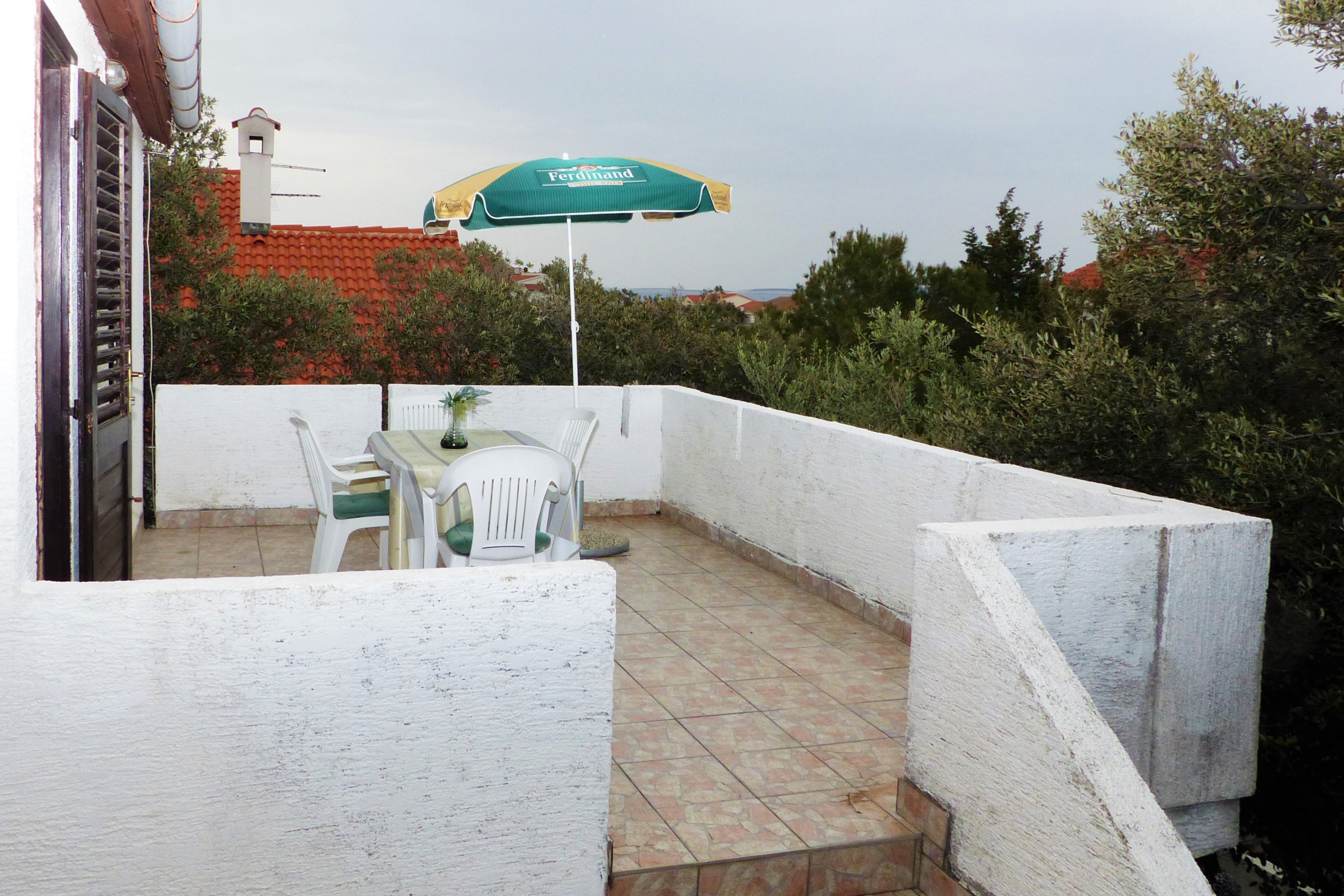 Two bedroom apartment with terrace Mandre, Pag  A-a
