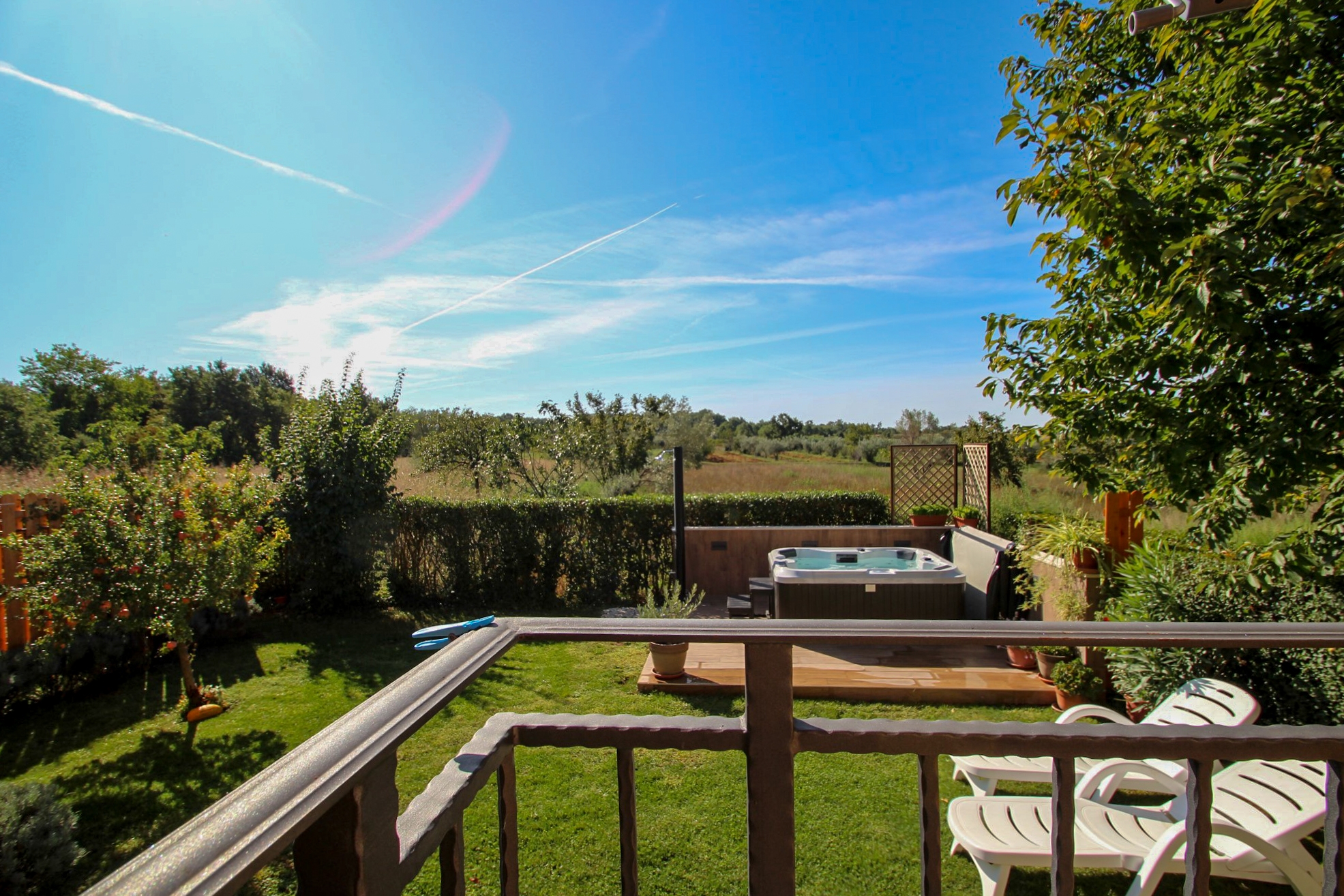 Two bedroom house with terrace Dajla, Novigrad  K