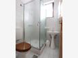 Salle de bain Vodice, Salle de bain dans l’hébergement en type apartment, WiFi.