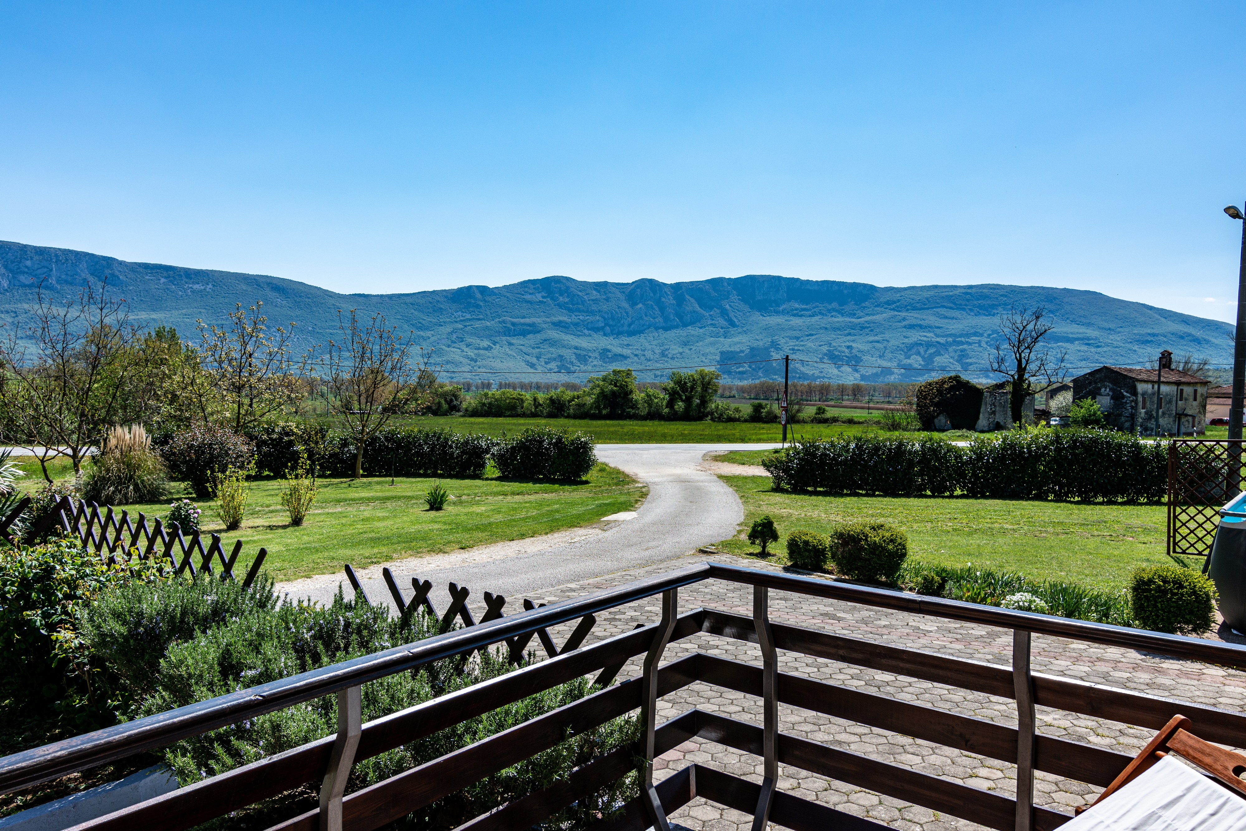 Three bedroom apartment with terrace Čepić, Central Istria - Središnja Istra  A-a