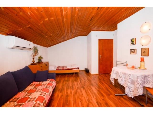 Two bedroom apartment with terrace and sea view Krk (A-11646-a)