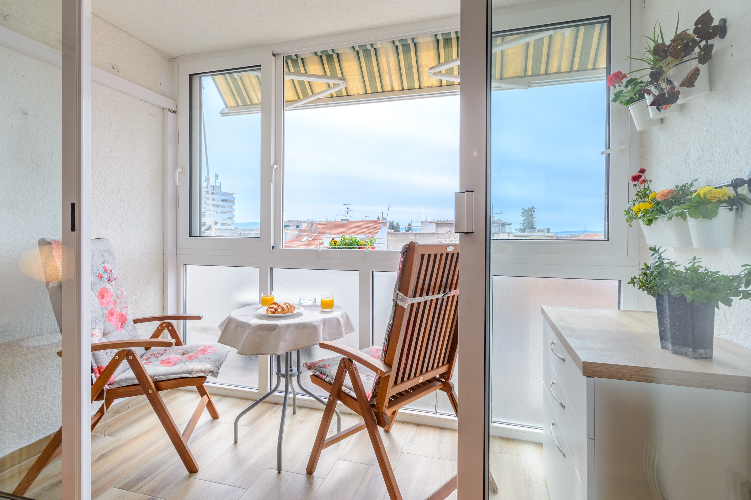 One bedroom apartment with balcony and sea view Split  A-a