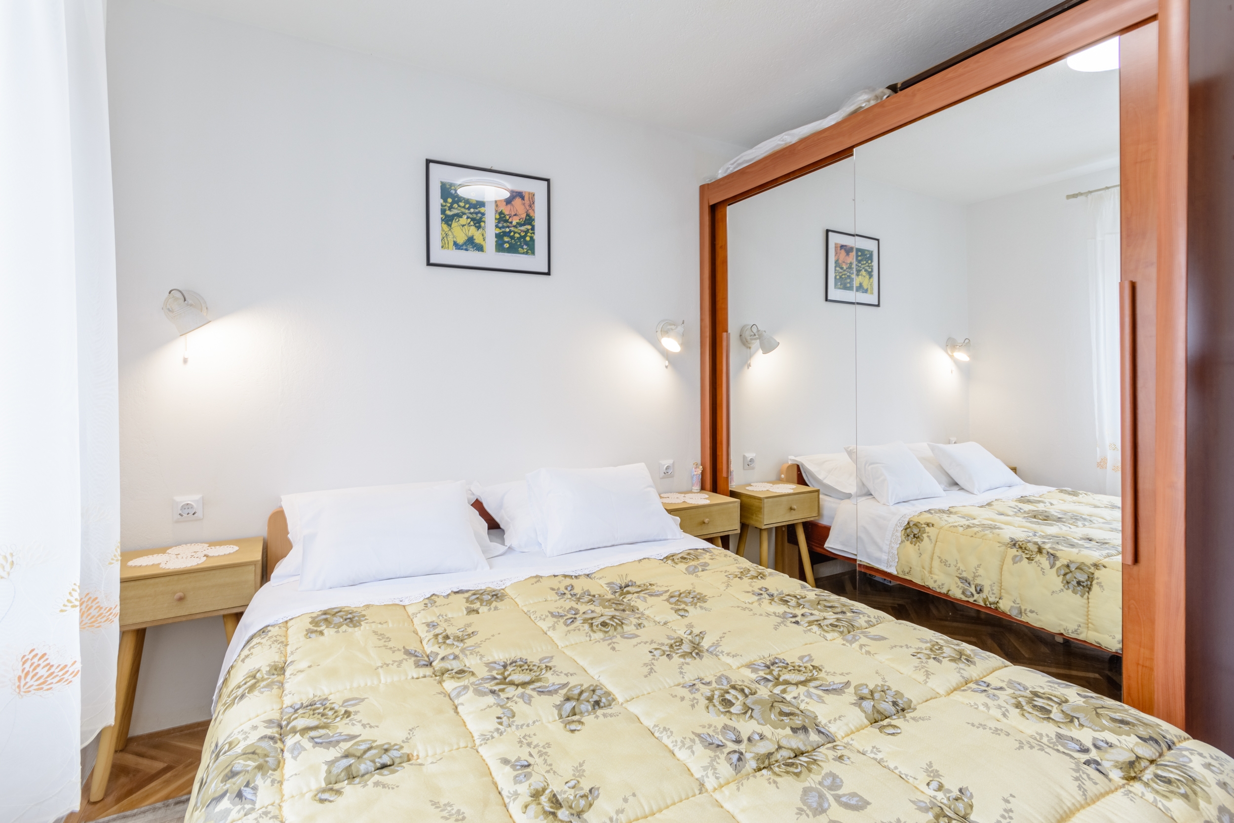 One bedroom apartment with balcony and sea view Split  A-a