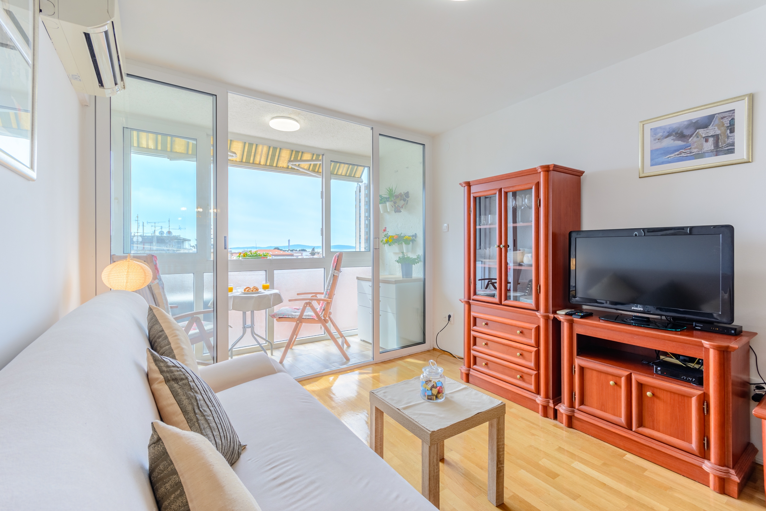 One bedroom apartment with balcony and sea view Split  A-a