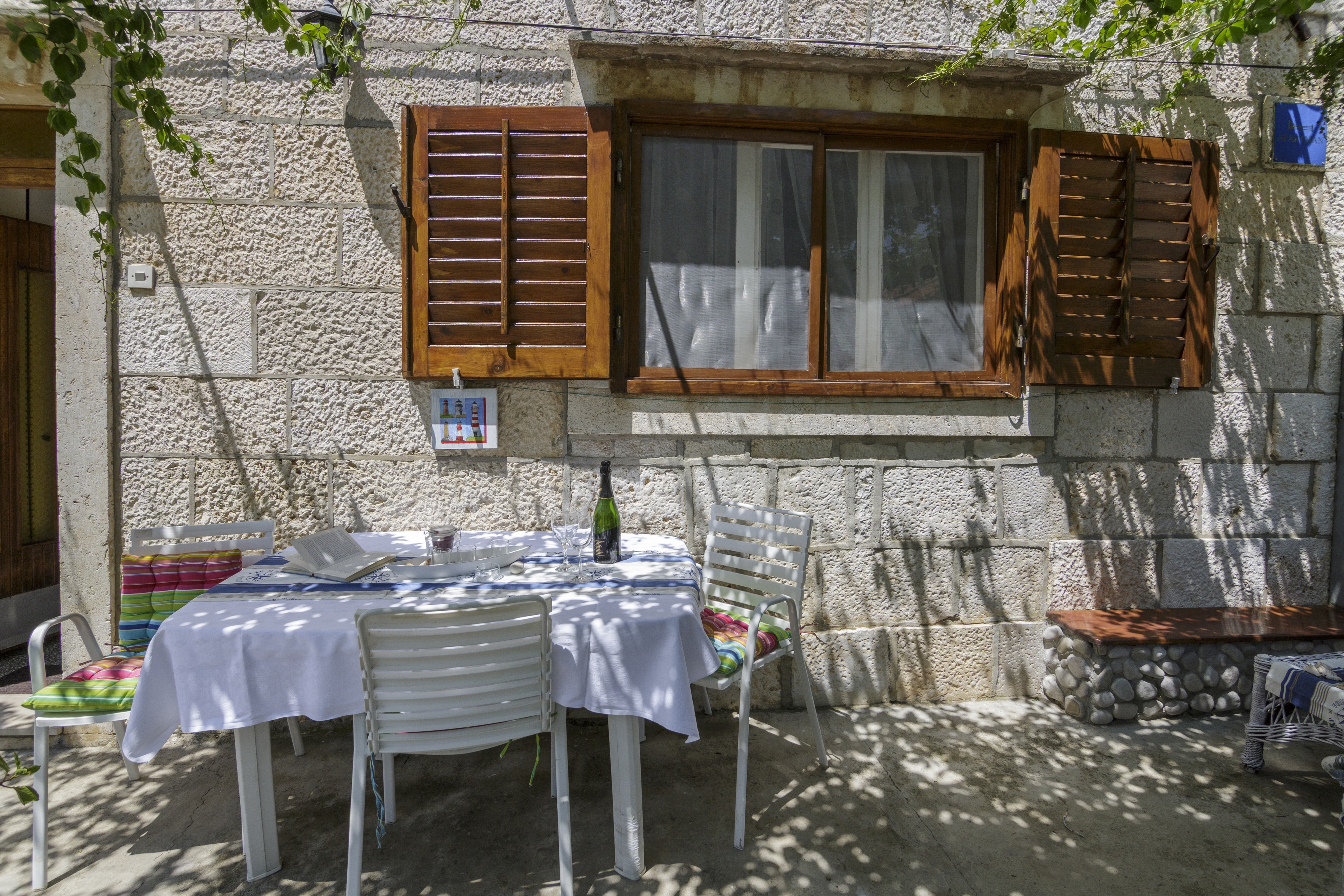 One bedroom apartment with terrace Komiža, Vis  A-a