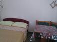 Blagovaonica Posedarje, Blagovaonica u smještaju tipa studio-apartment, dostupna klima i WiFi.
