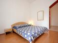 Vis, Dormitorio in the studio-apartment, air condition available y WiFi.