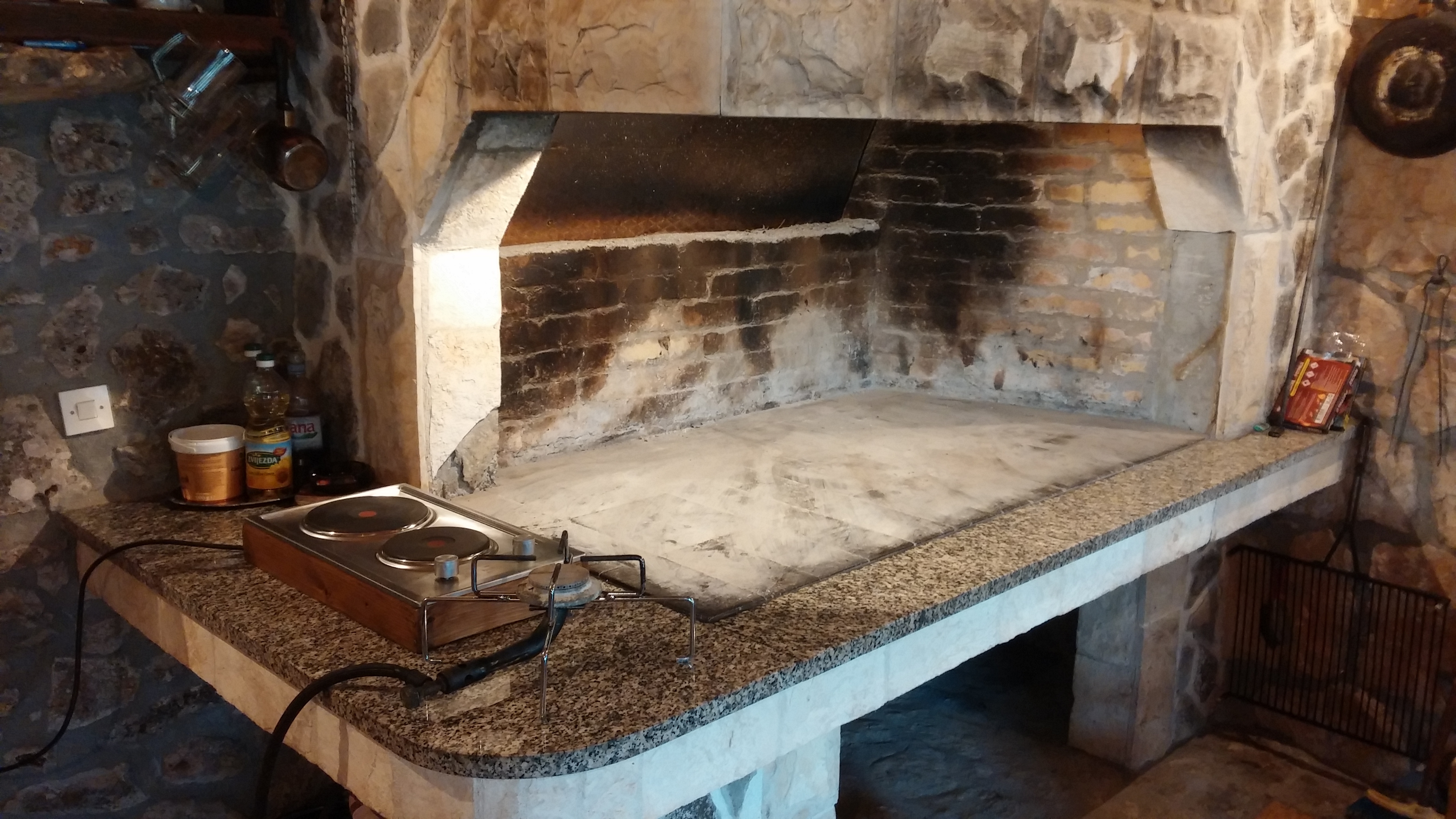 Three bedroom house with air-conditioning Gornje Planjane, Zagora  K