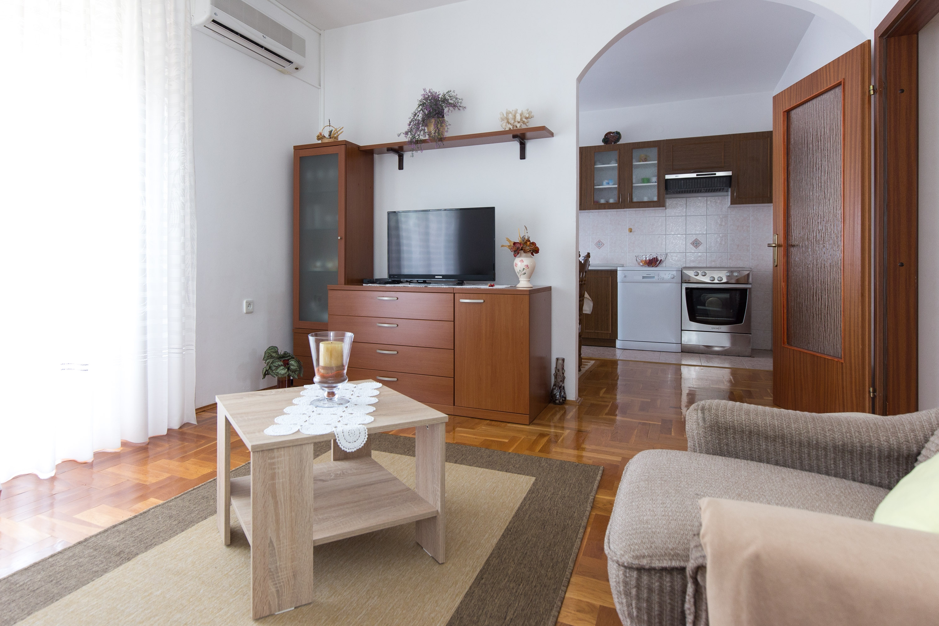 Three bedroom apartment with balcony and sea view Novi Vinodolski  A-a
