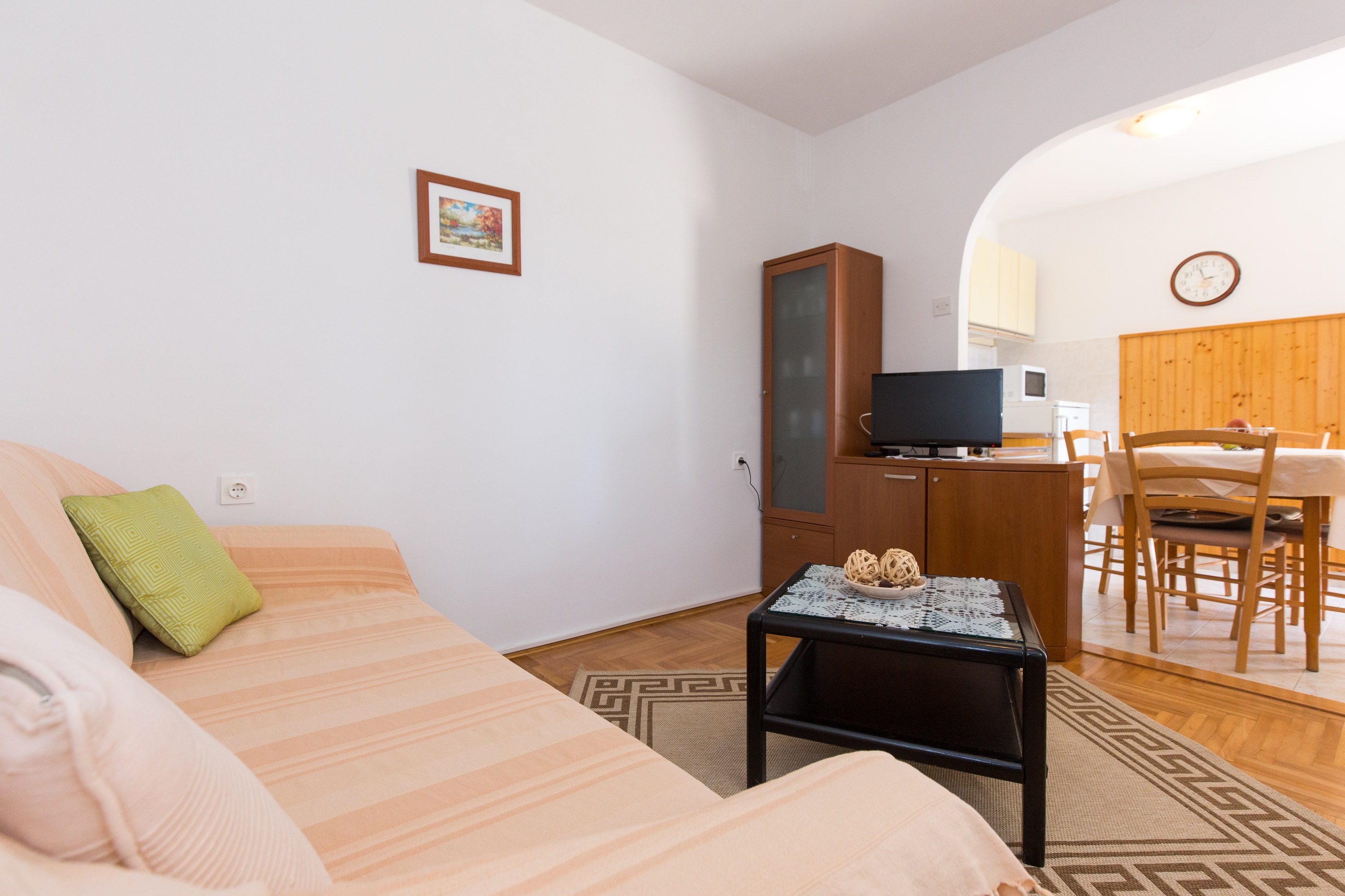 One bedroom apartment with balcony and sea view Novi Vinodolski  A-b