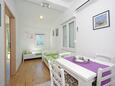 Ložnice 2 Podašpilje, Ložnice 2 v ubytování typu house, s klimatizací a WiFi.
