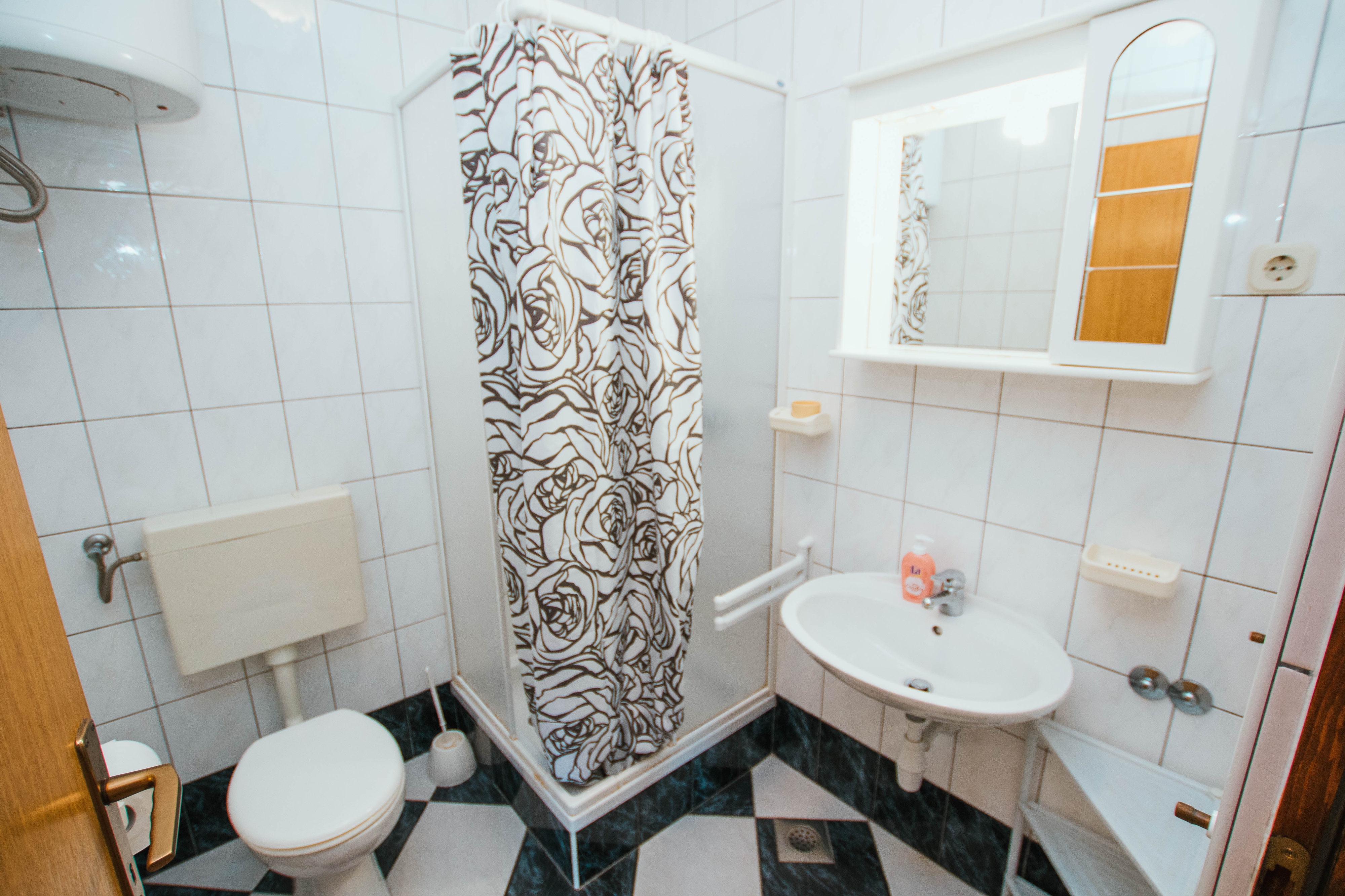 Two bedroom apartment near beach Mastrinka, Čiovo  A-a