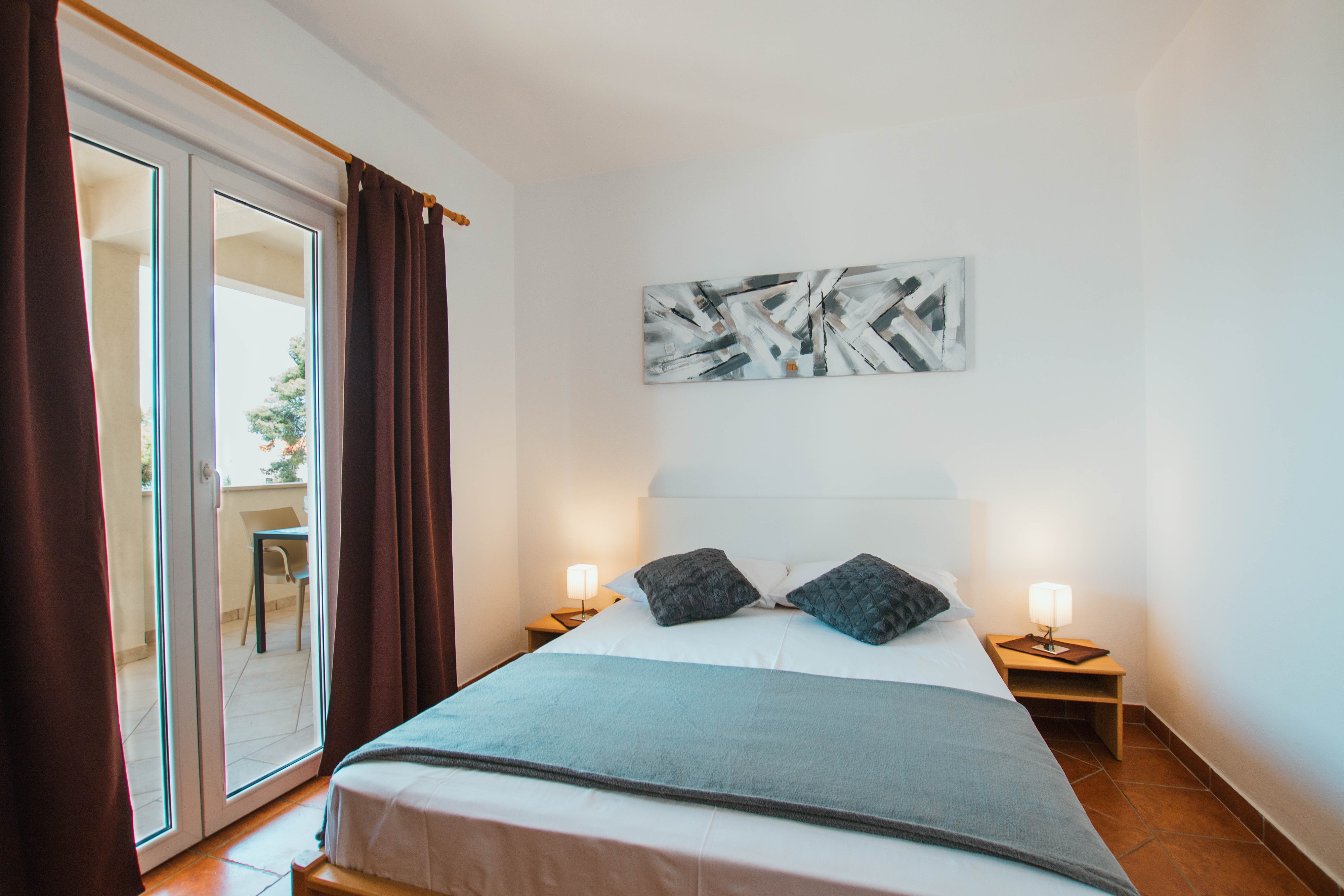 Two bedroom apartment near beach Mastrinka, Čiovo  A-a