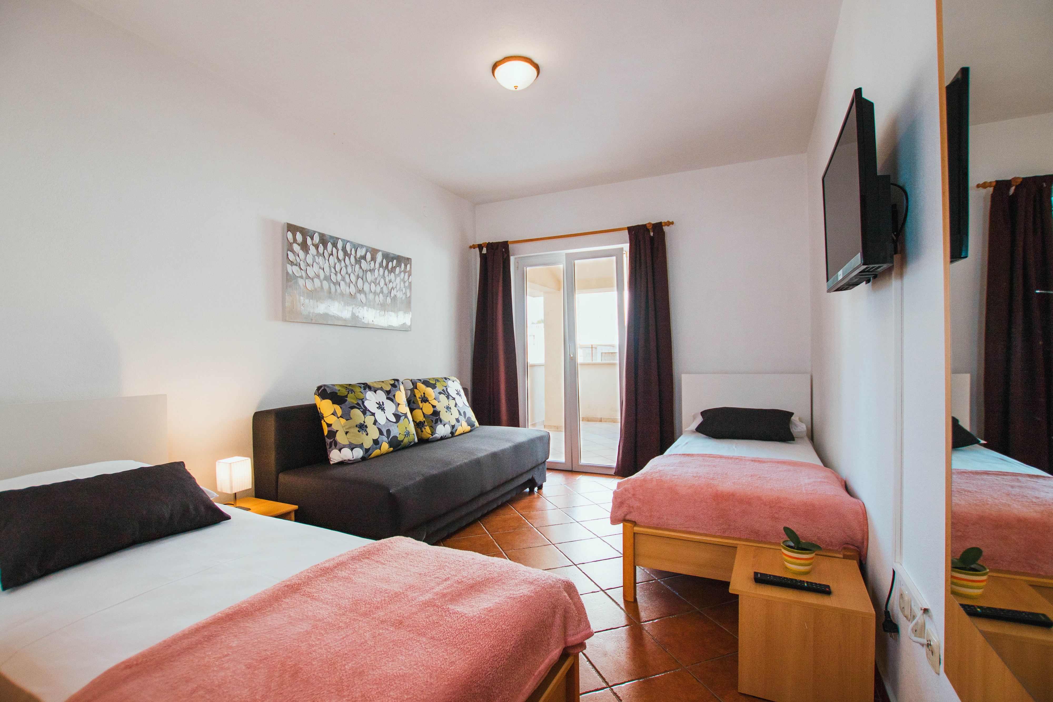 Two bedroom apartment near beach Mastrinka, Čiovo  A-b