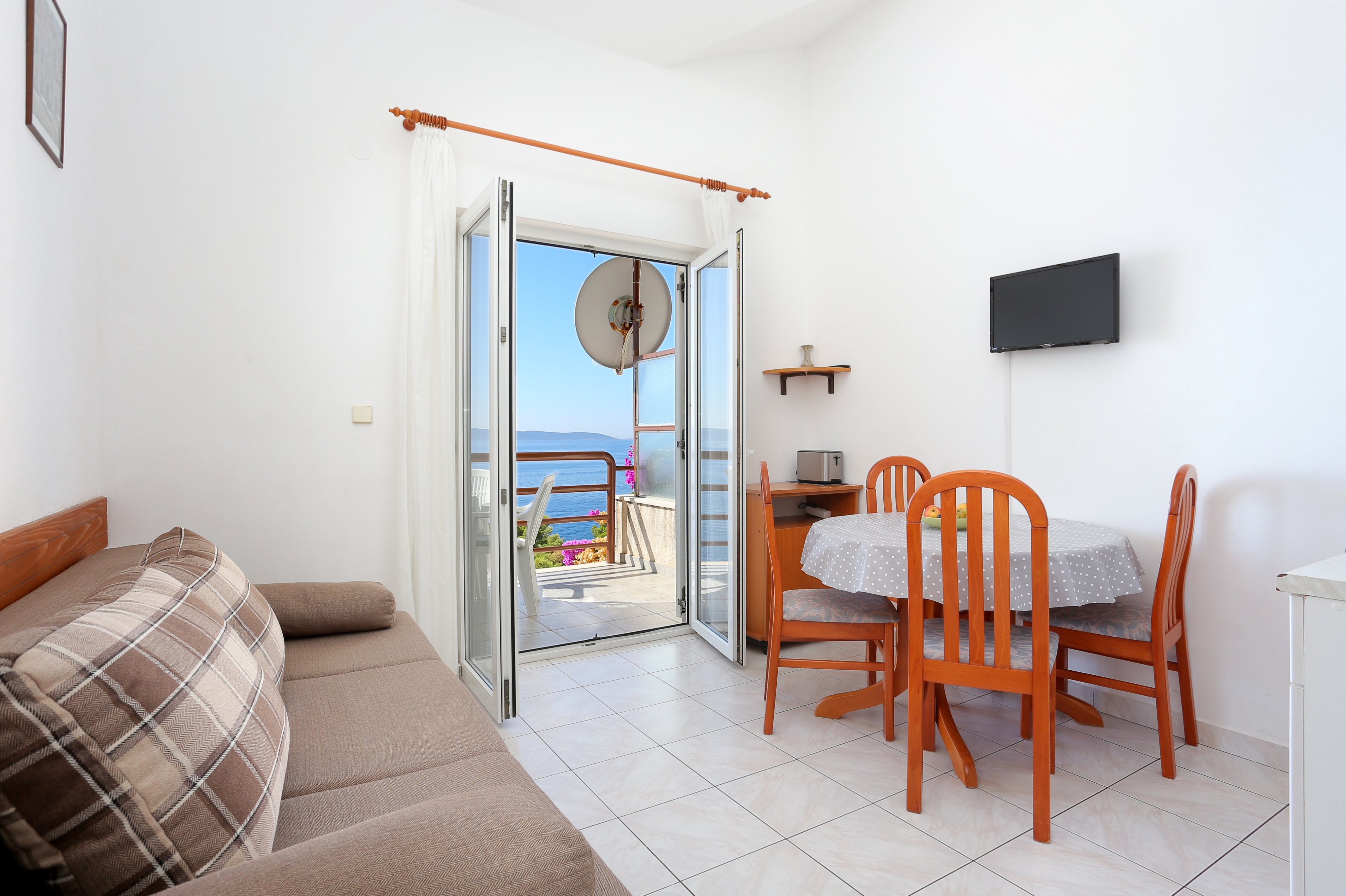 One bedroom apartment with terrace and sea view Rastići, Čiovo (A-11723-c) One bedroom apartment with terrace and sea view Rastići, Čiovo (A-11723-c)