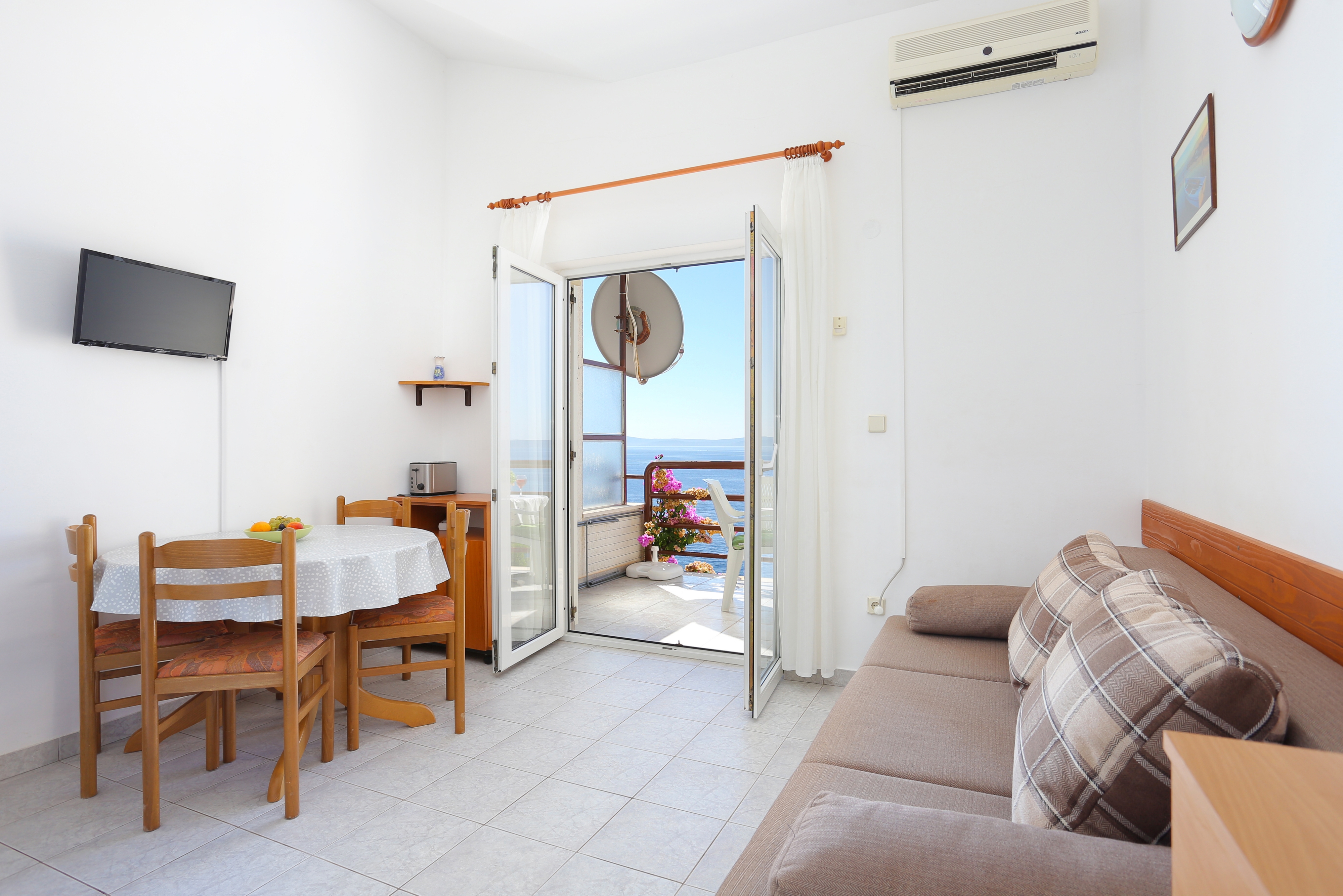 One bedroom apartment with terrace and sea view Rastići, Čiovo (A-11723-d) One bedroom apartment with terrace and sea view Rastići, Čiovo (A-11723-d)