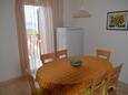 Jídelna Bol, Jídelna v ubytování typu apartment, s klimatizací a WiFi.