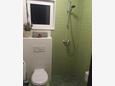 Kupaonica 2 Arbanija, Kupaonica 2 u smještaju tipa house, WiFi.