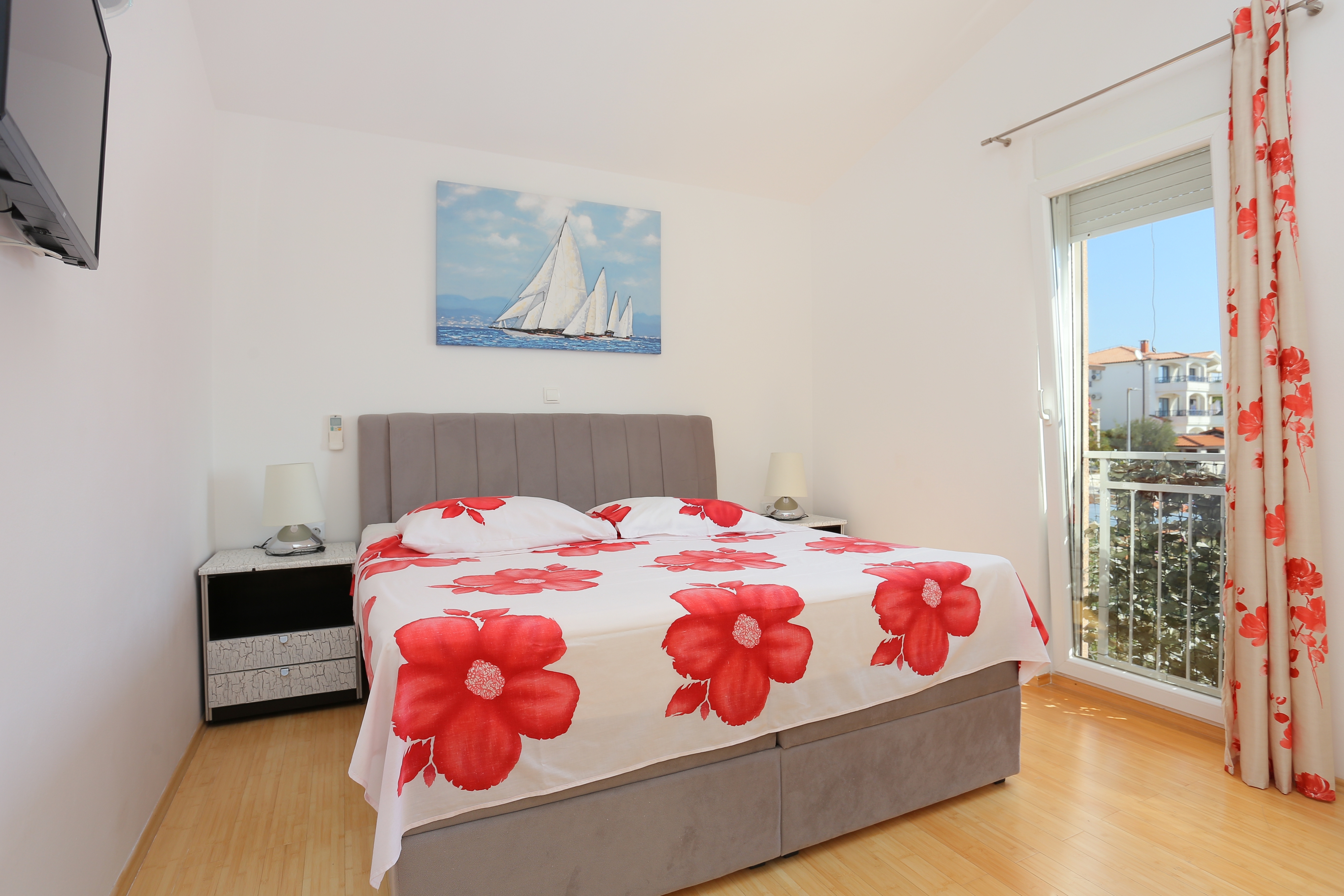 Three bedroom apartment with terrace and sea view Rastići, Čiovo  A-a