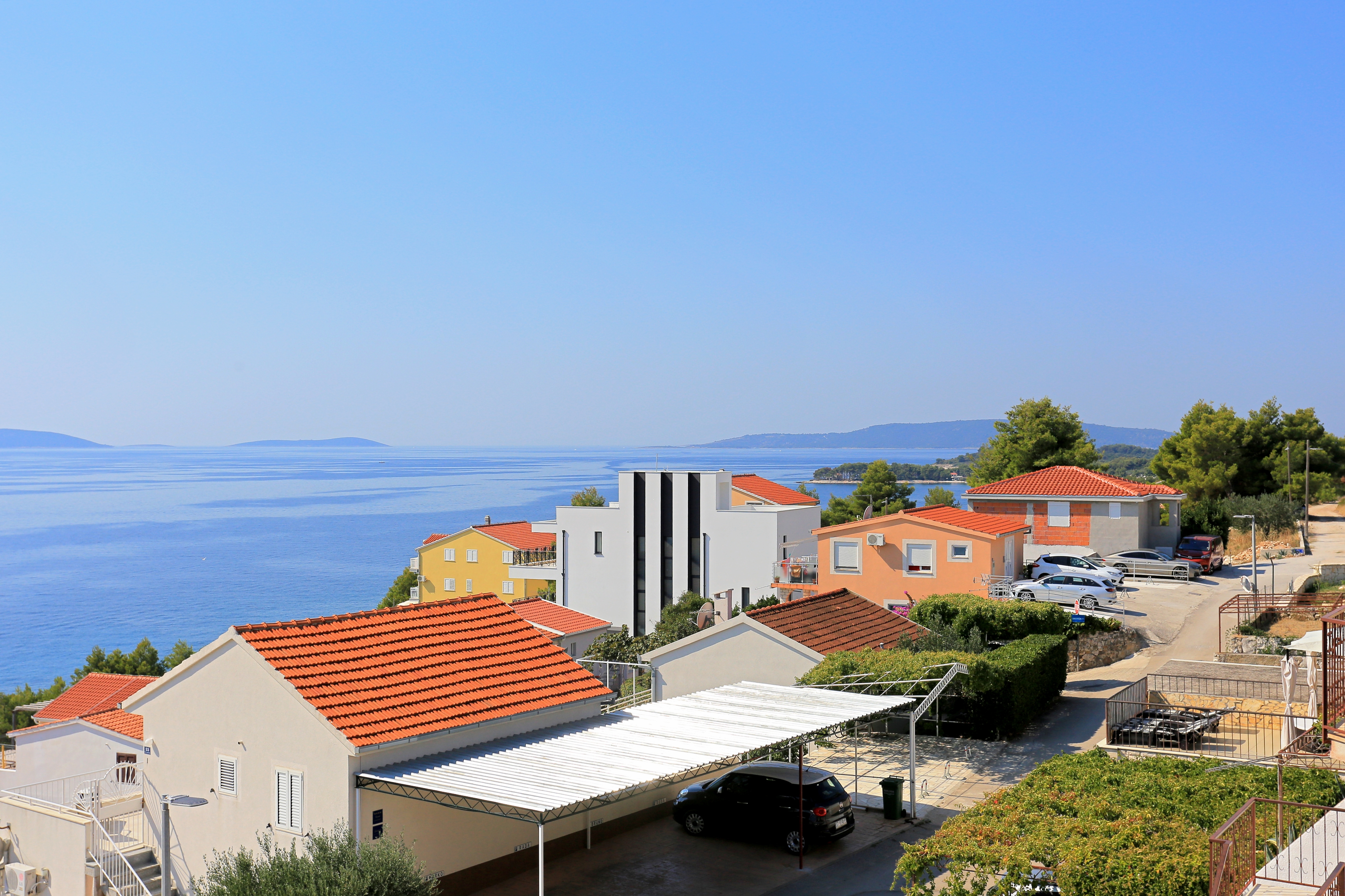 Three bedroom apartment with terrace and sea view Rastići, Čiovo  A-a
