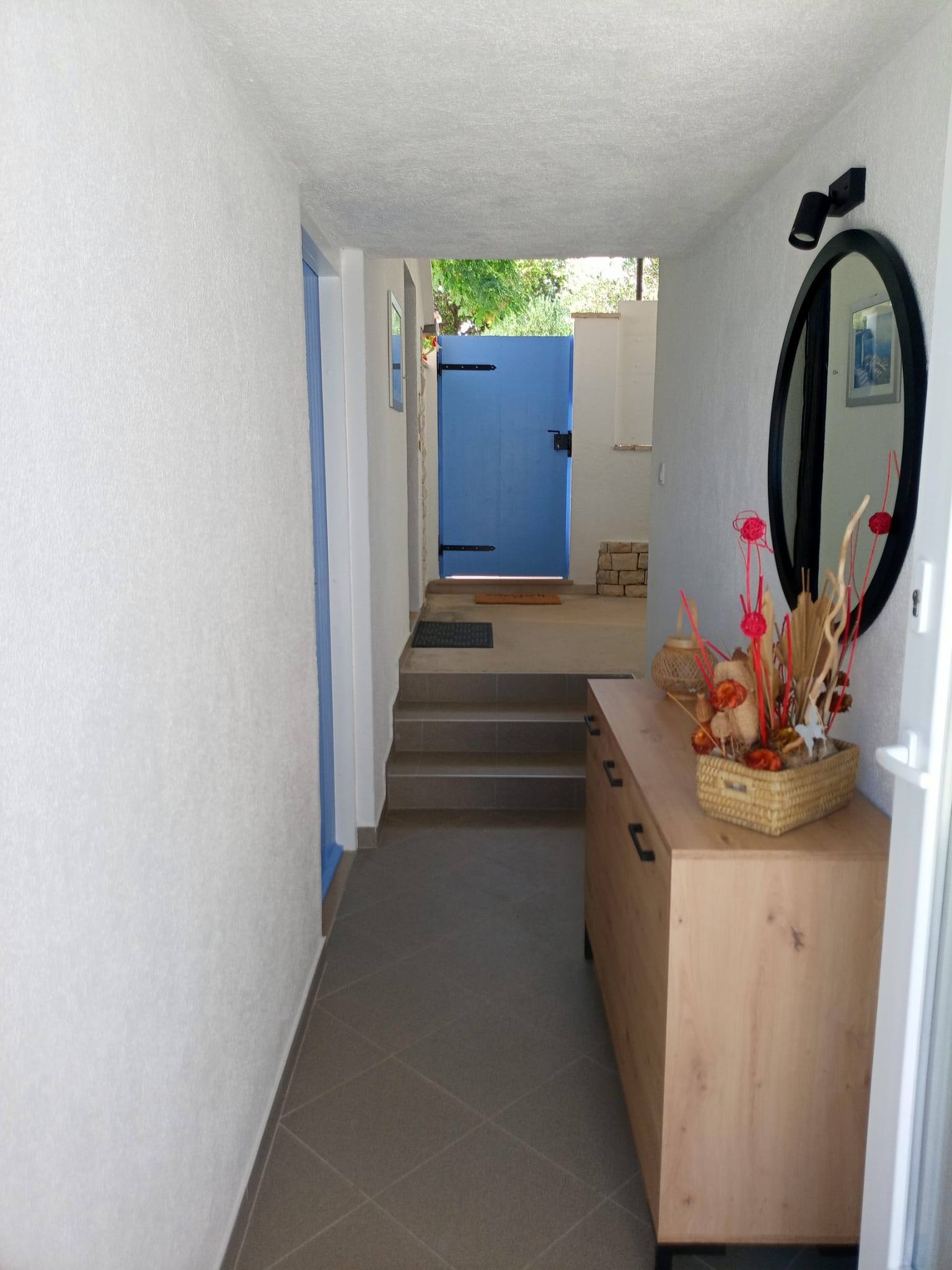Two bedroom house with terrace and sea view Postira, Brač  K