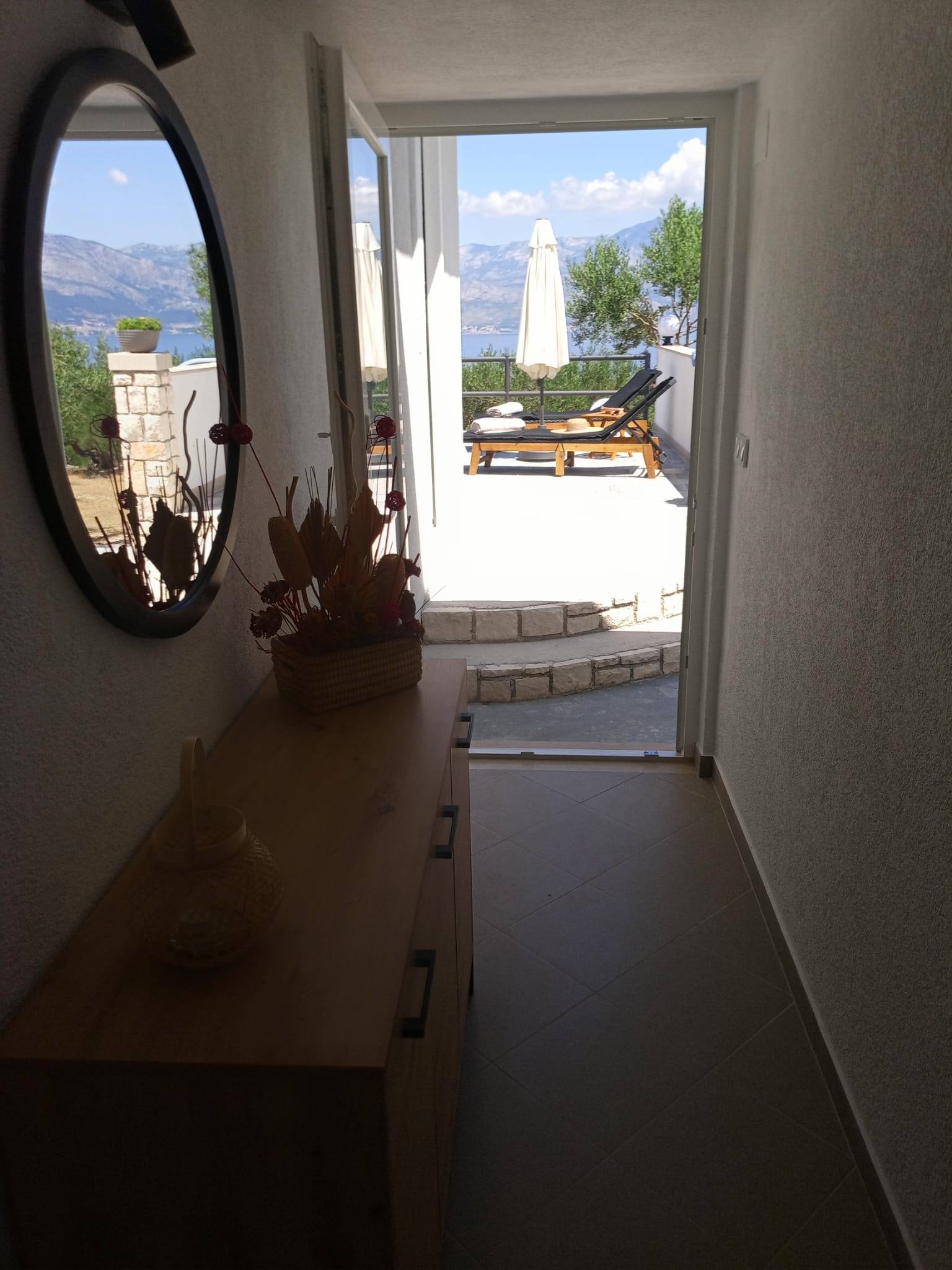 Two bedroom house with terrace and sea view Postira, Brač  K